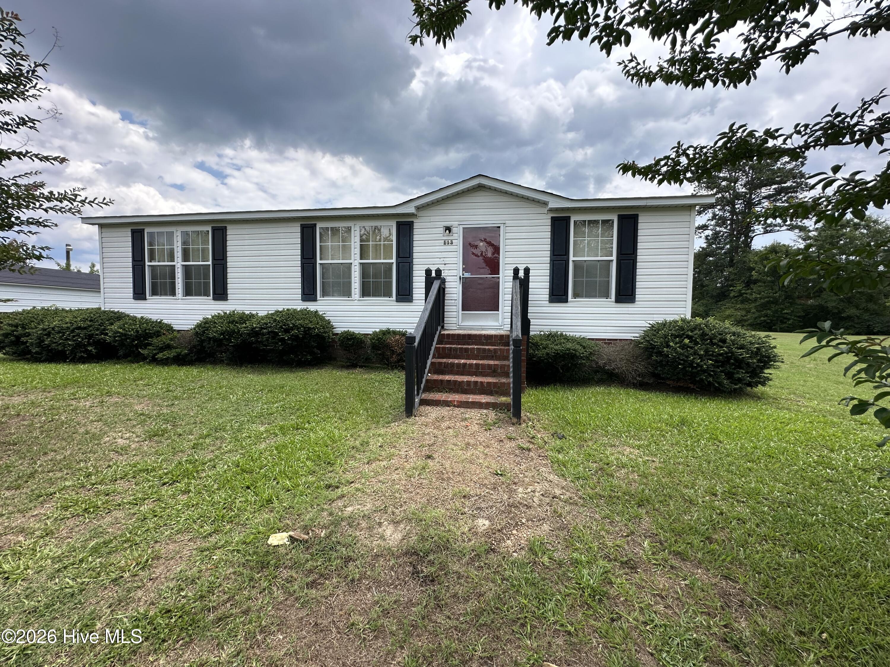 113 Carlyle Askew Drive Property Photo 1