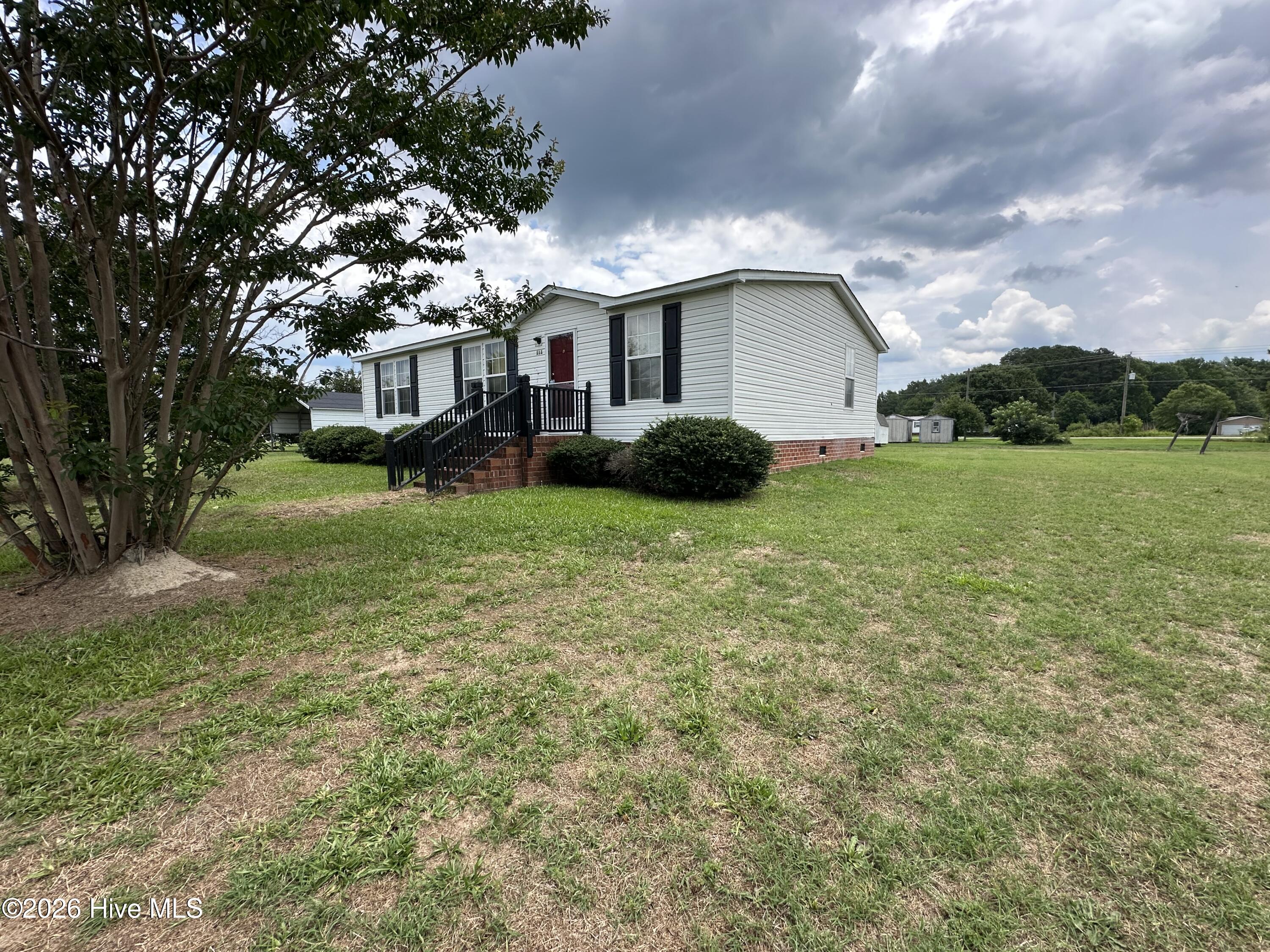 113 Carlyle Askew Drive Property Photo 3