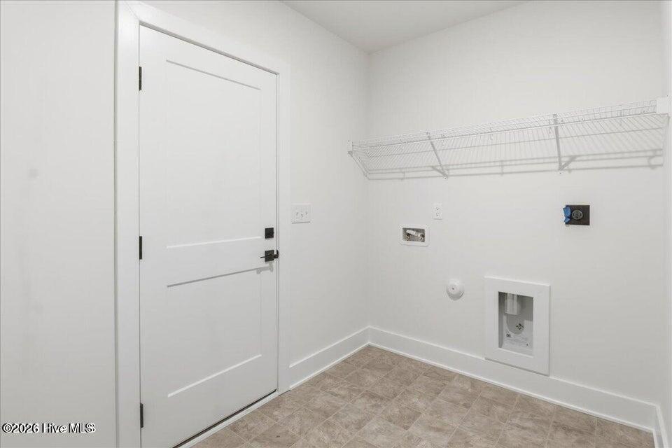 2121 Sandbrook Loop Property Photo 16