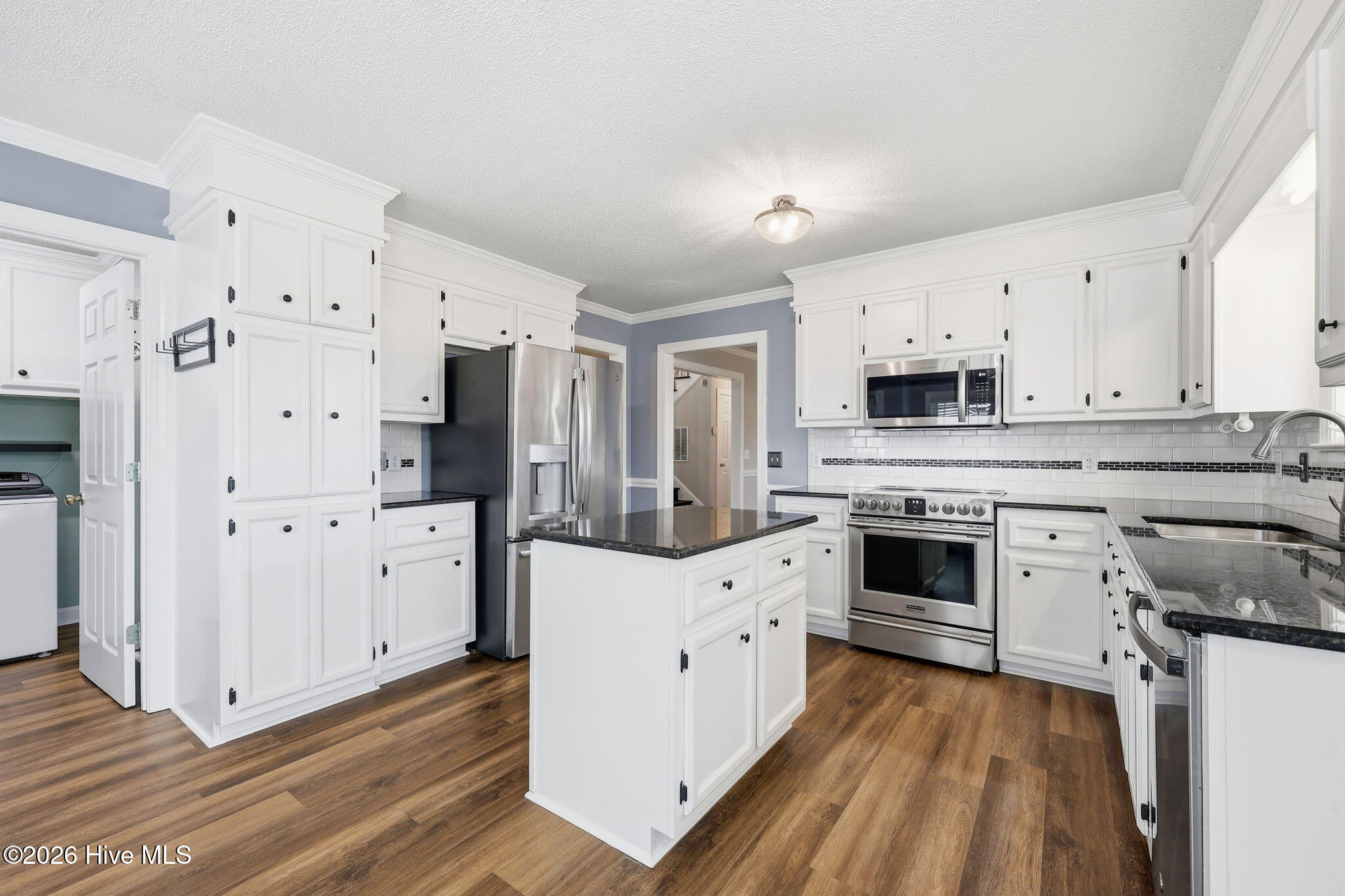547 Tabard Road Property Photo 12