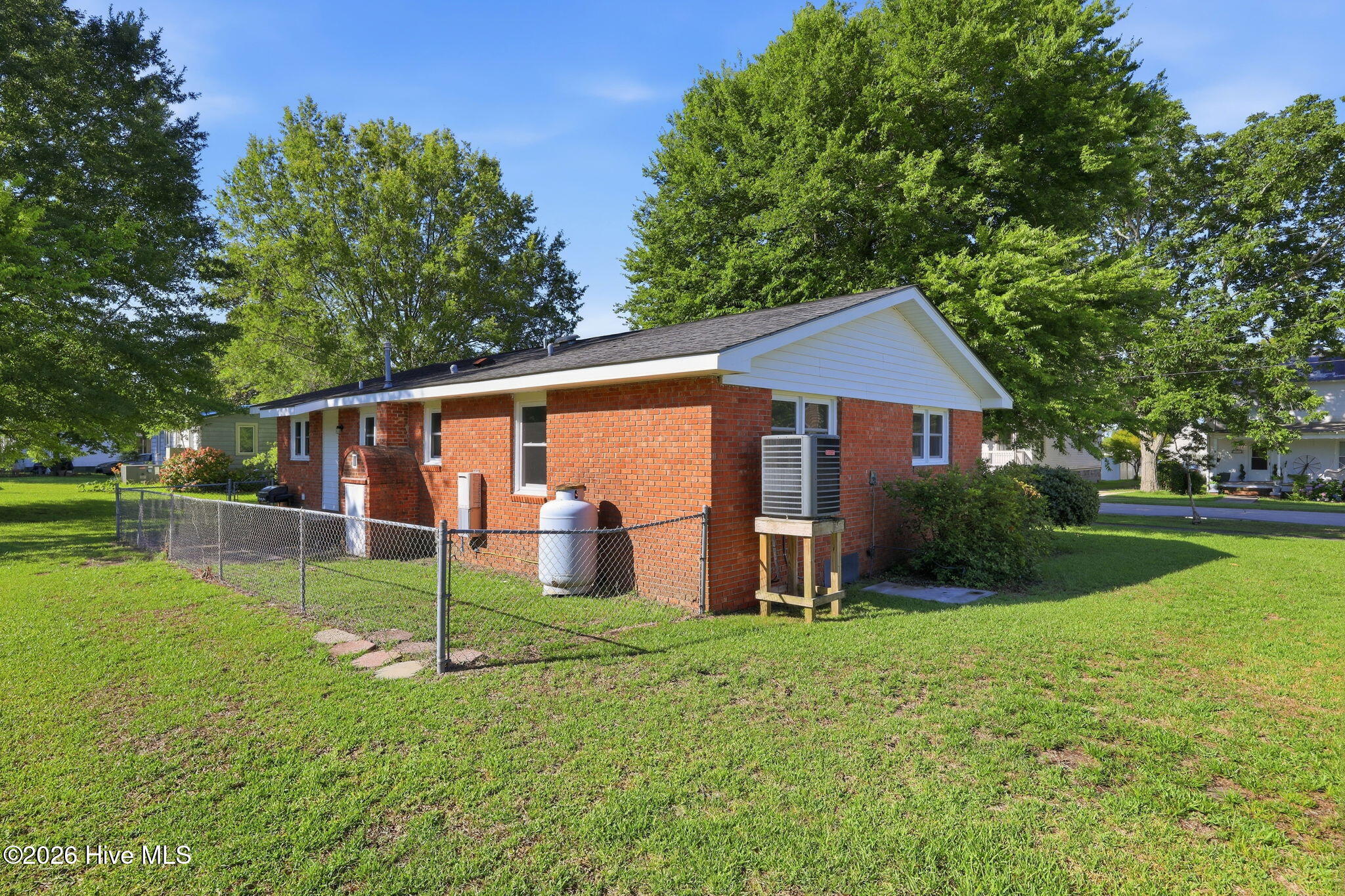 526 N A Street Property Photo 35