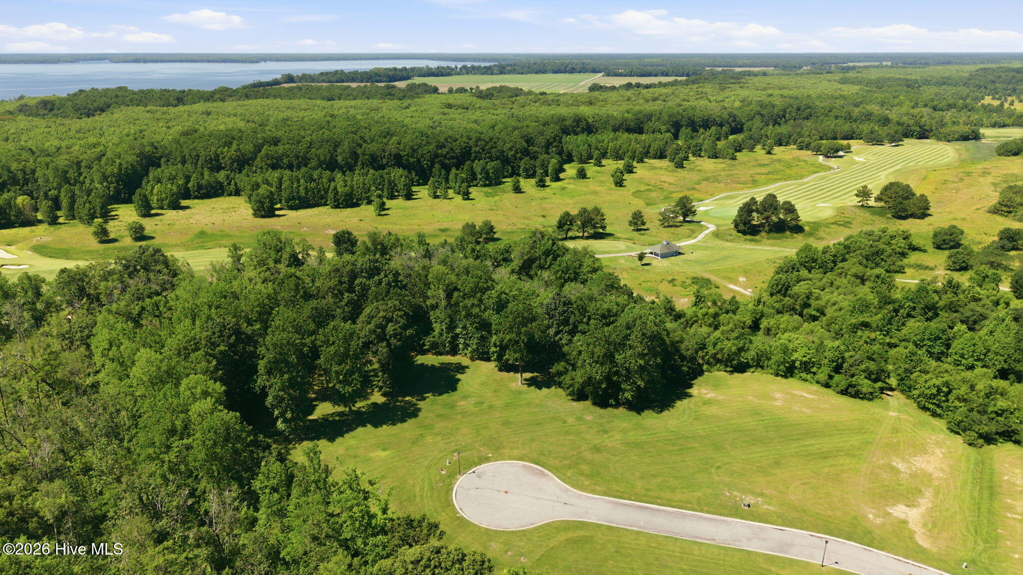 110 81 Noble Court Property Photo 7