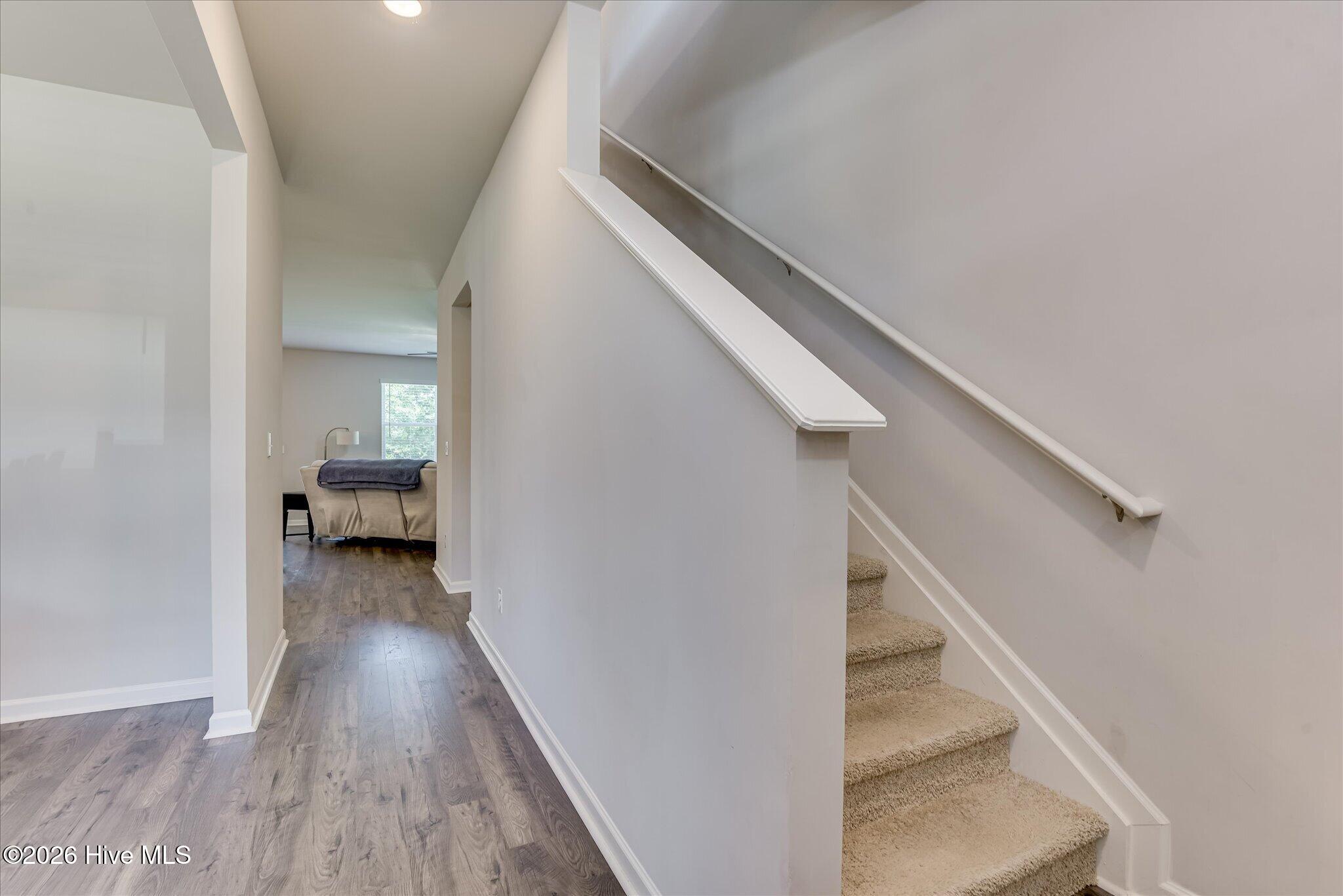 3196 White Gate Loop Property Photo 6