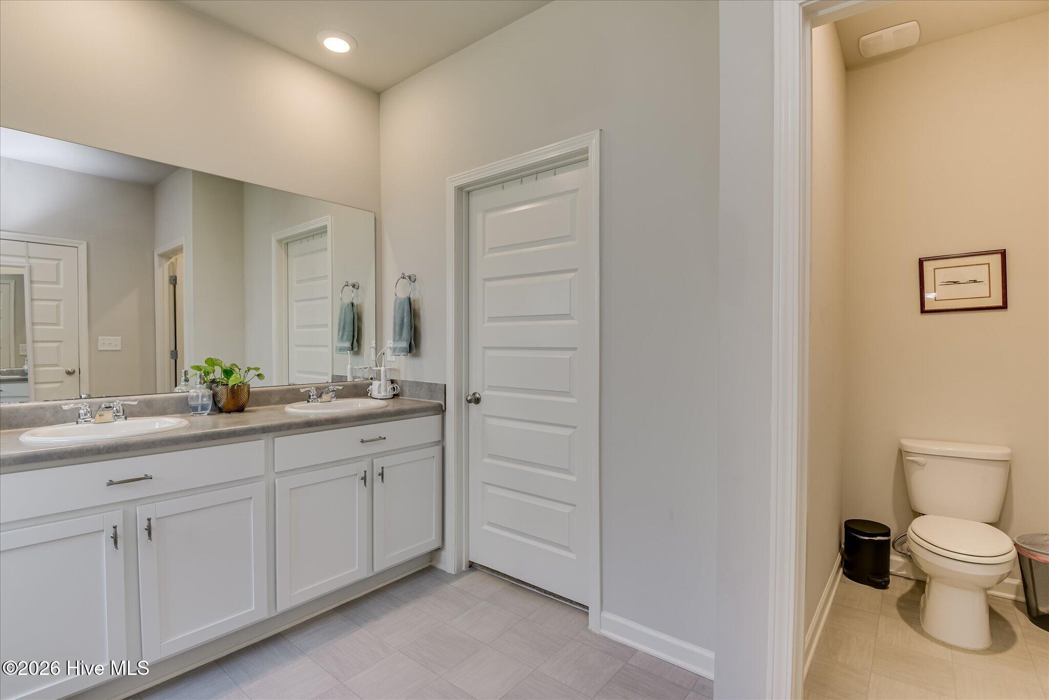 3196 White Gate Loop Property Photo 24