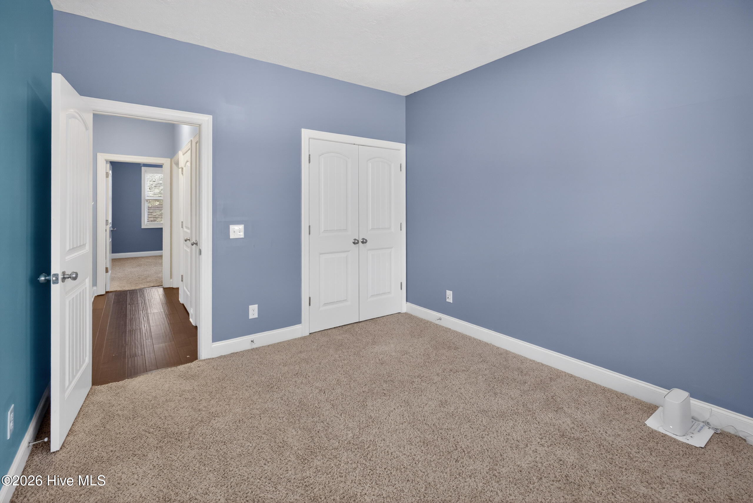 3915 Berkshire Way Property Photo 16