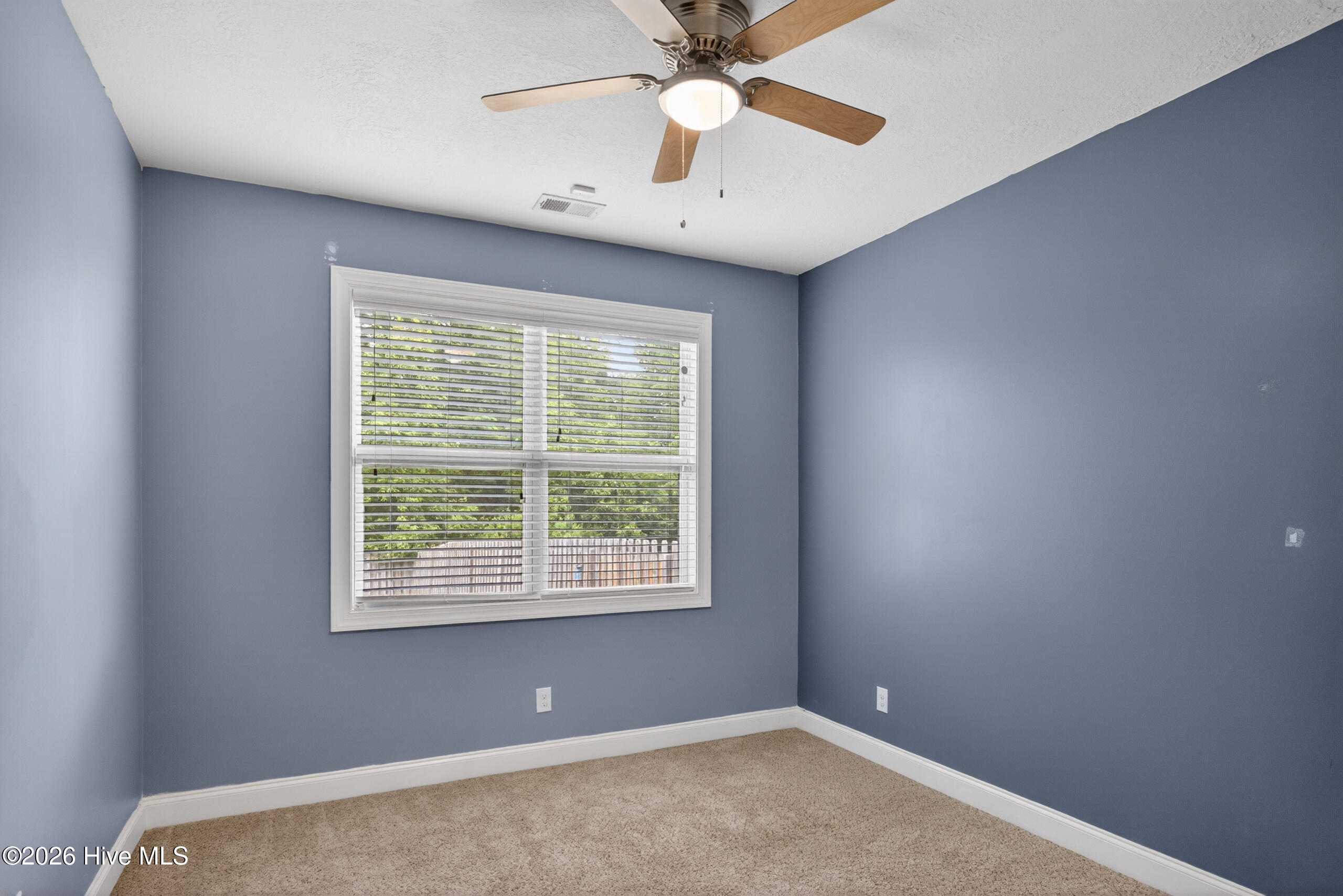 3915 Berkshire Way Property Photo 18
