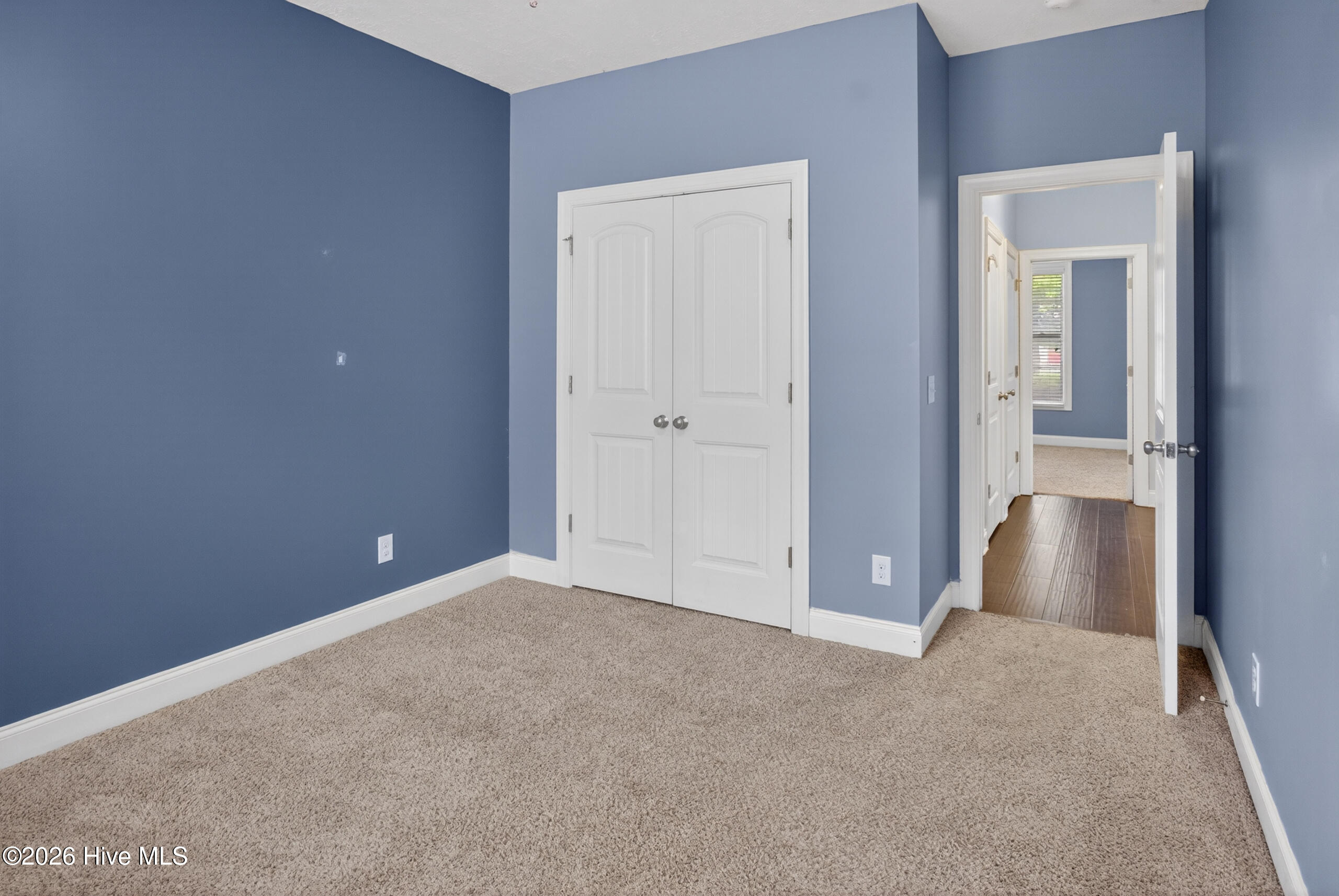3915 Berkshire Way Property Photo 19