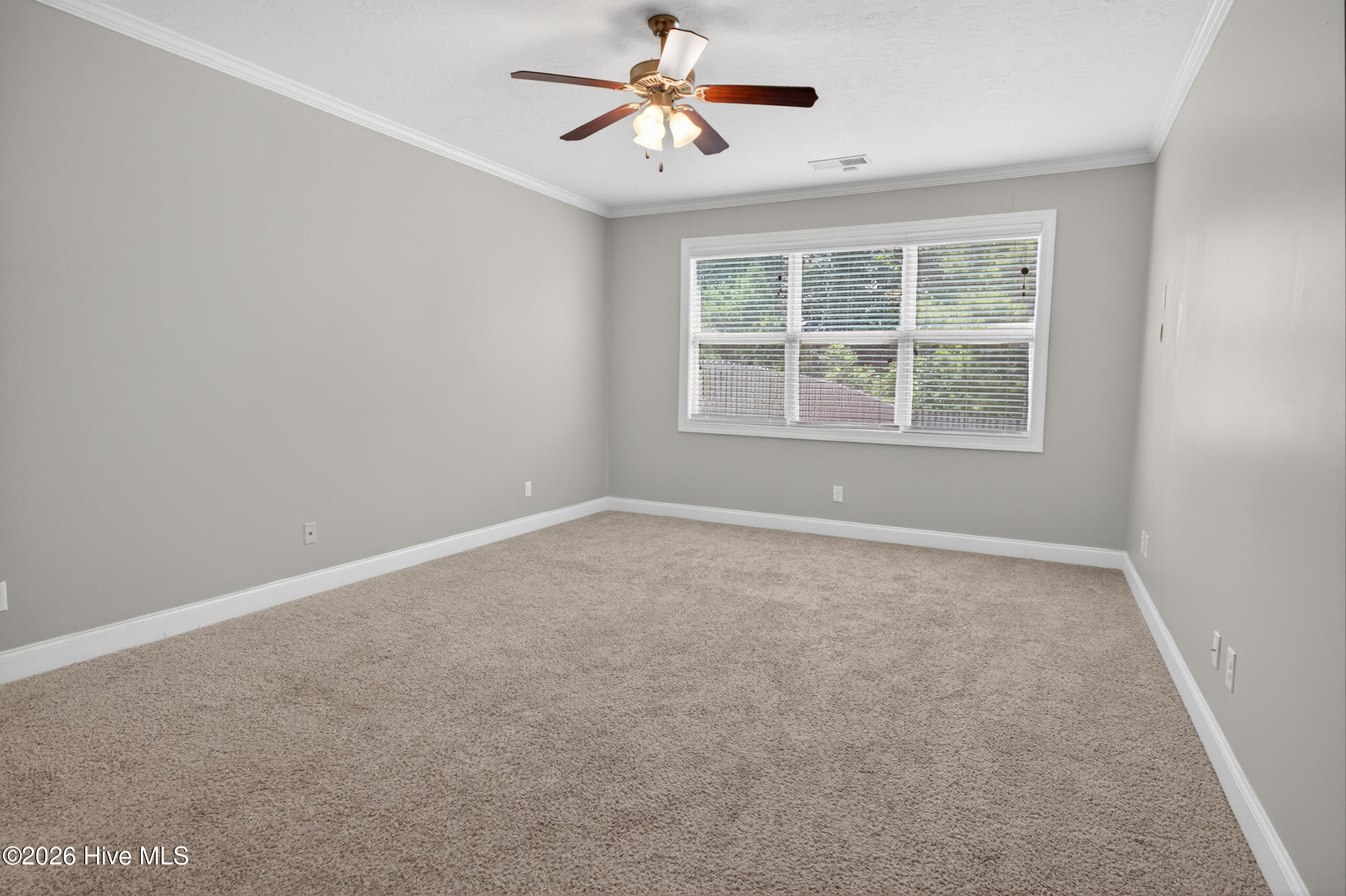 3915 Berkshire Way Property Photo 21