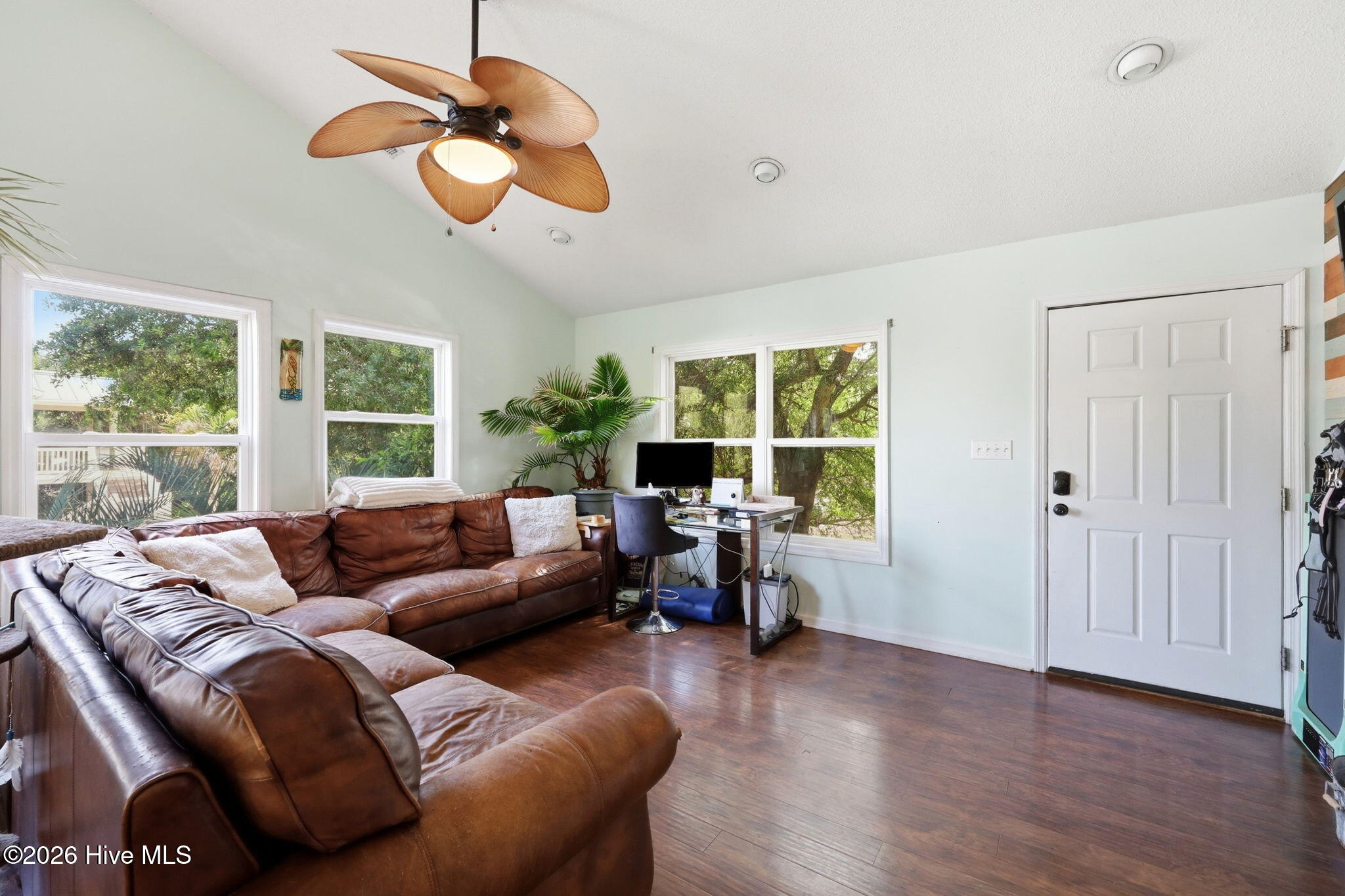 404 Bogue Inlet Drive Property Photo 9