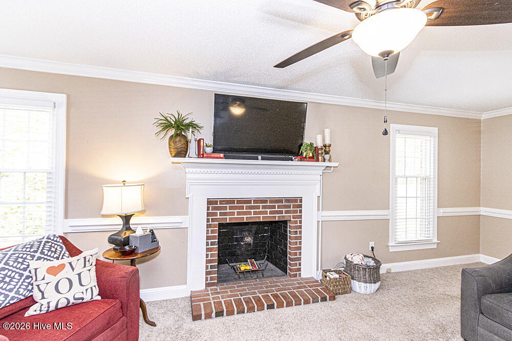 4013 Crosswinds Drive Property Photo 3