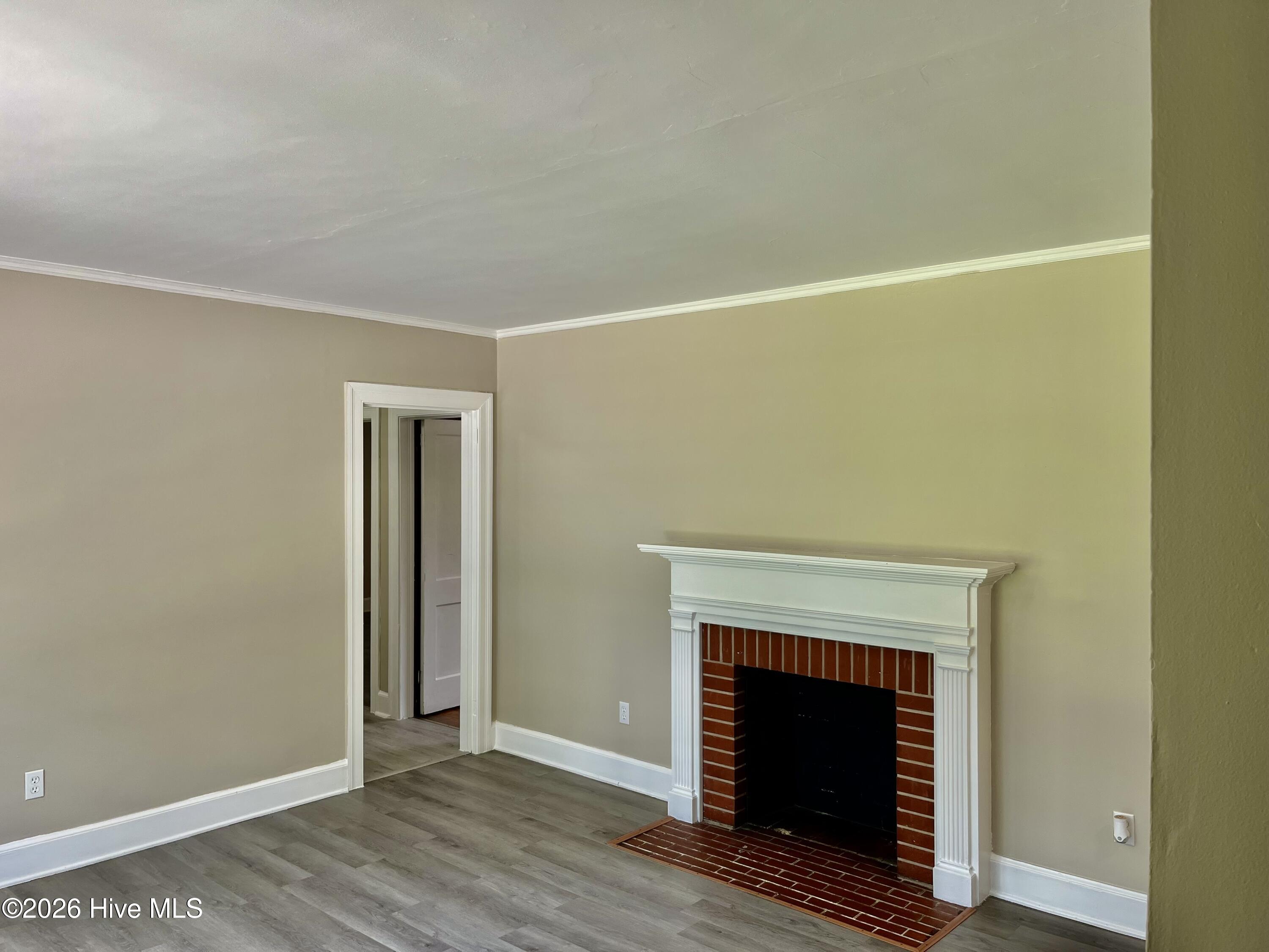1709 Beech Street Property Photo 6