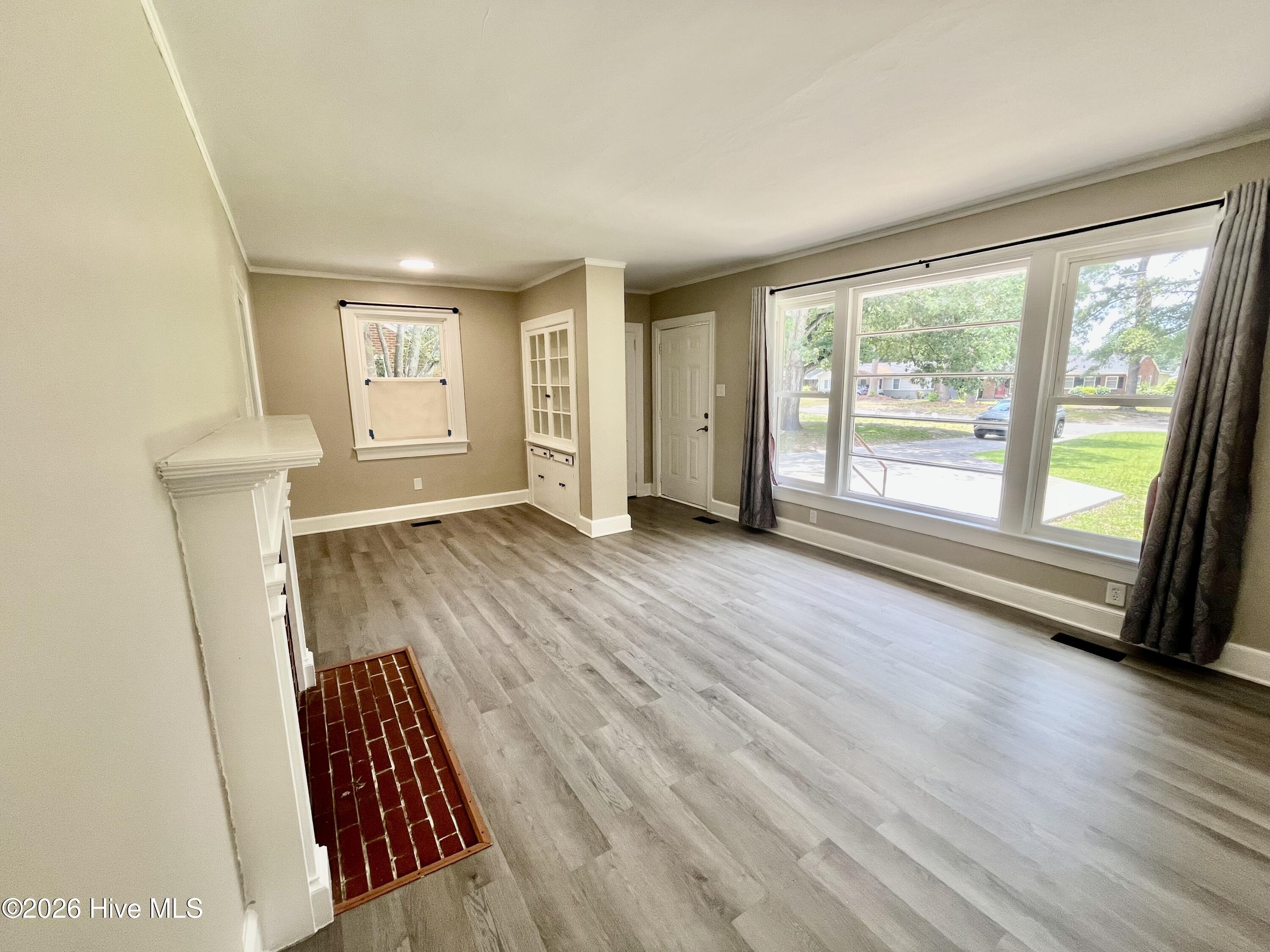 1709 Beech Street Property Photo 8