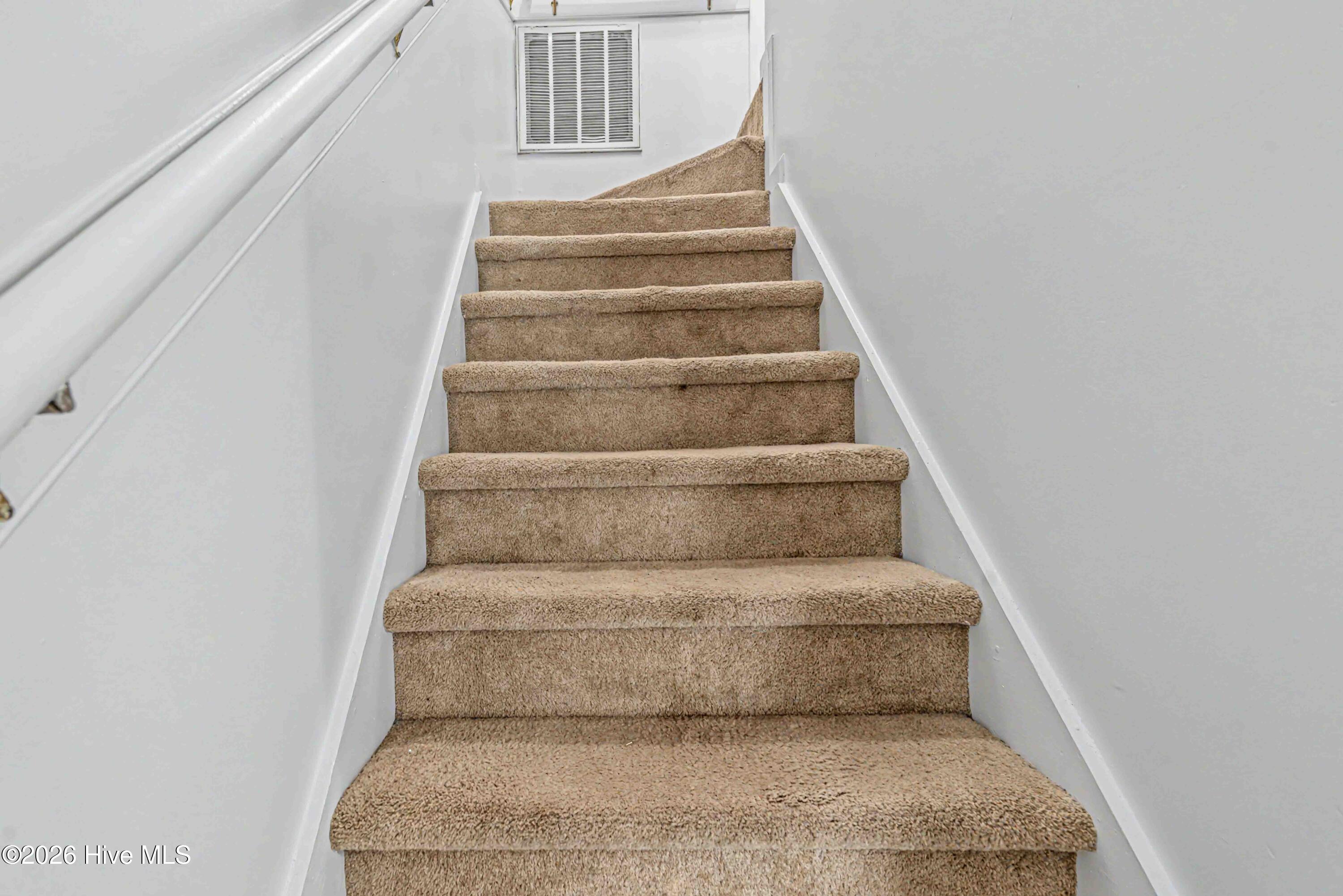 103 Fairwood Court Property Photo 9