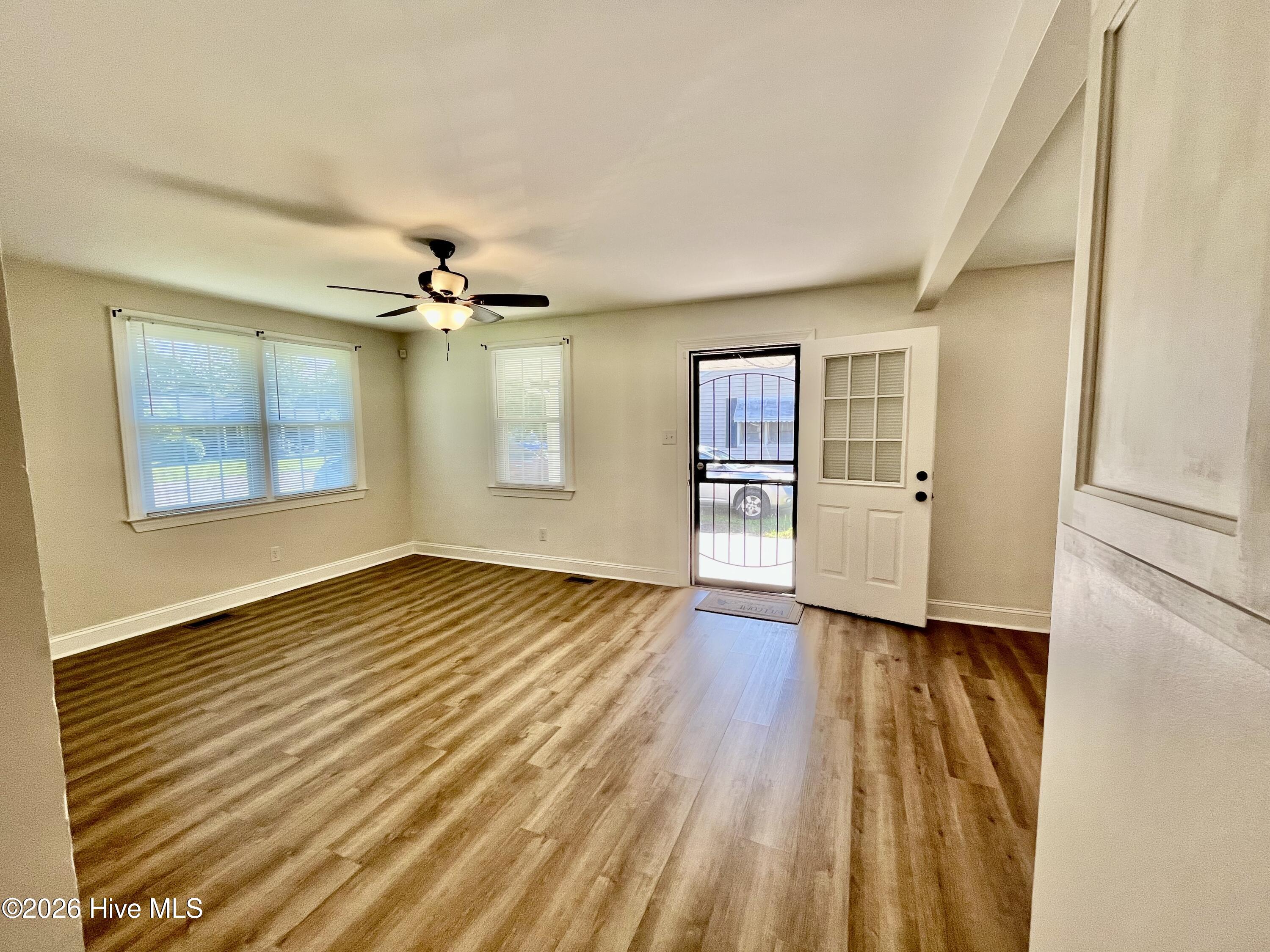 202 Banks Avenue Property Photo 4