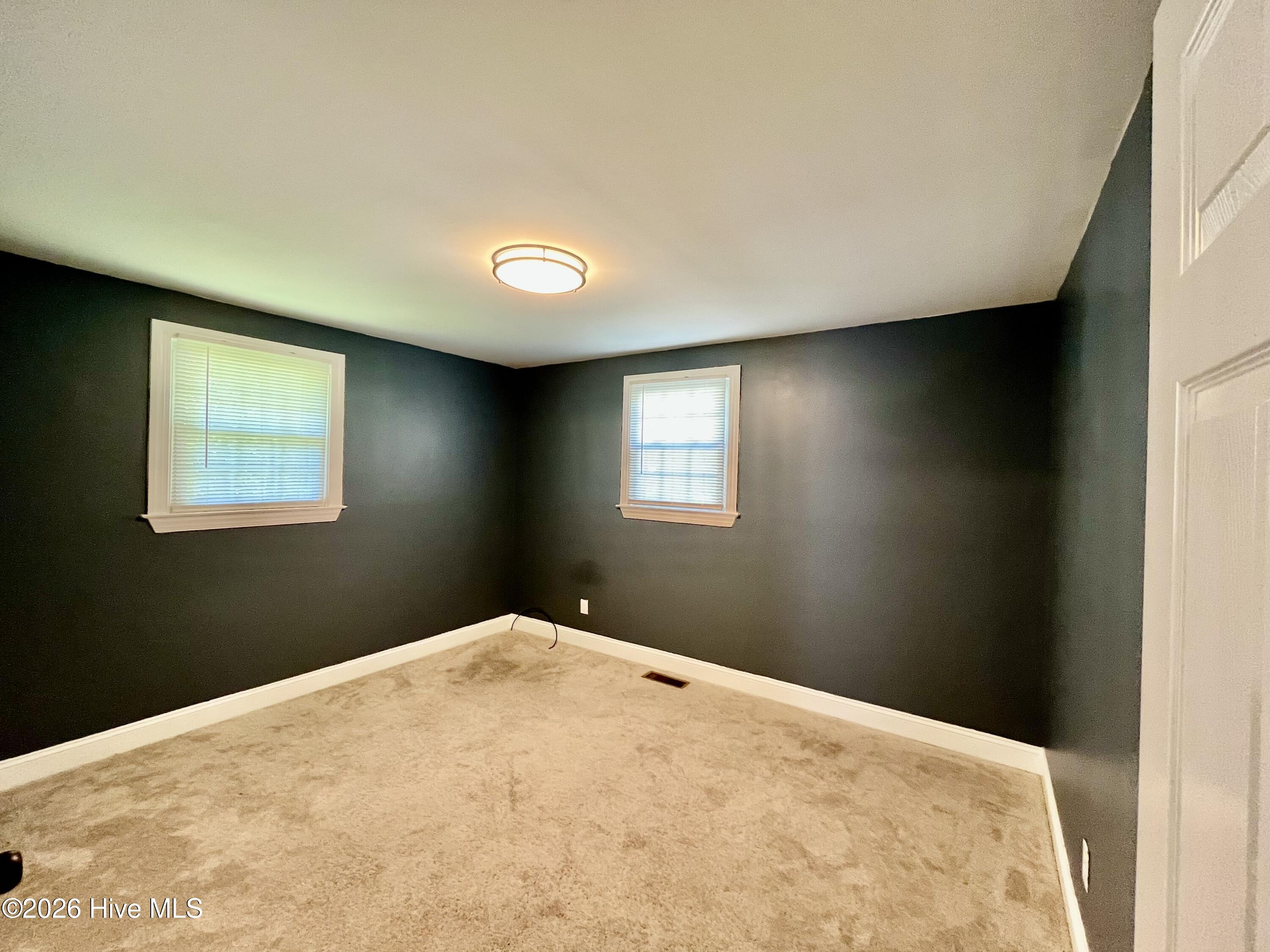 202 Banks Avenue Property Photo 22