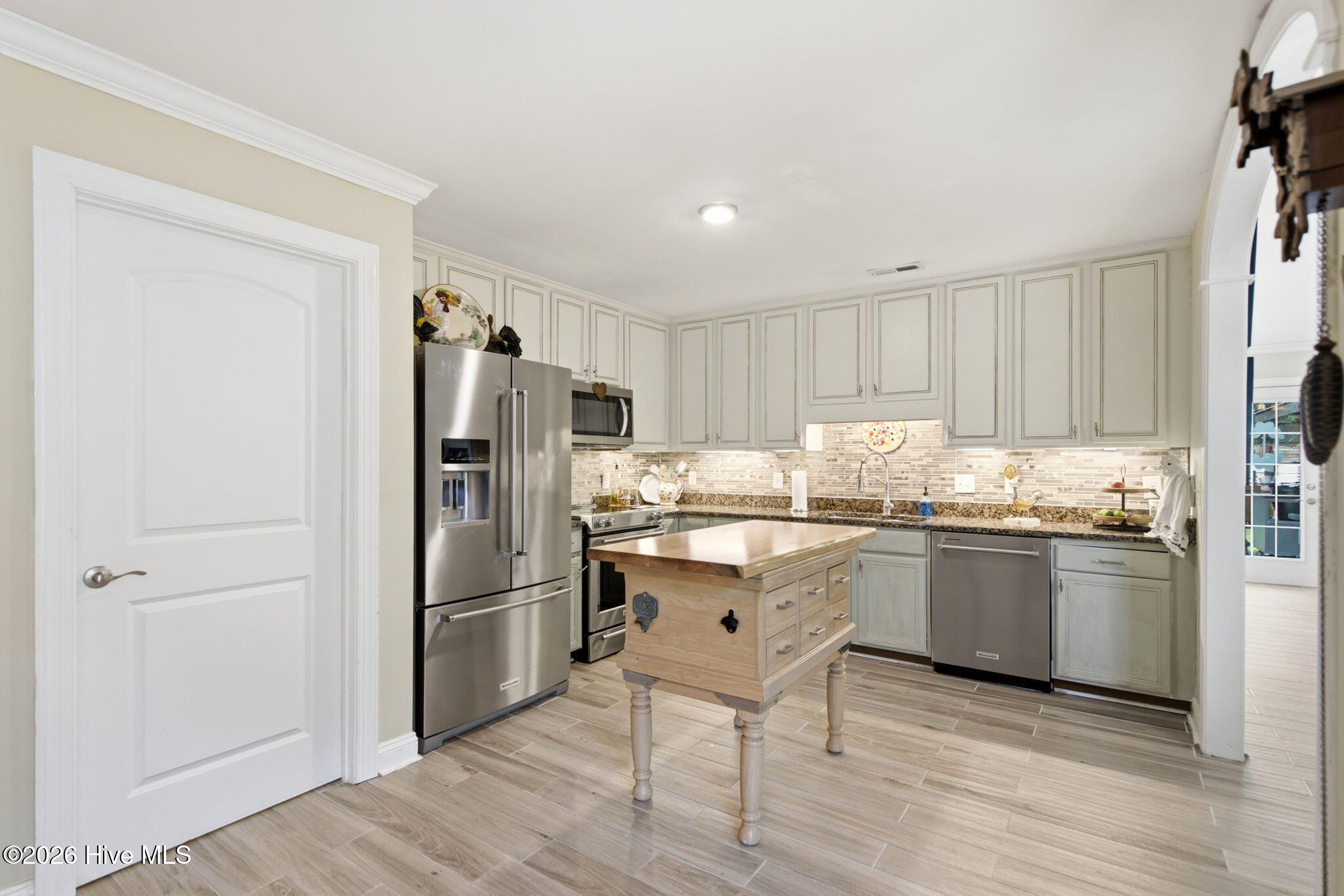 7606 Quail Woods Road Property Photo 18