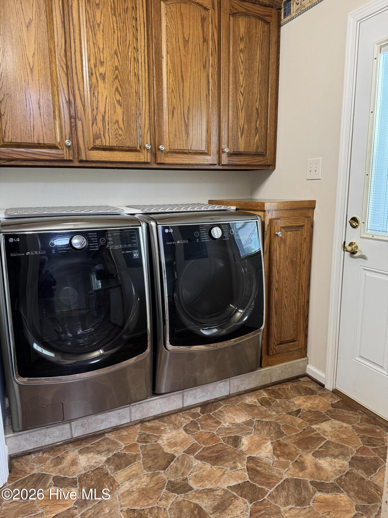 1237 Airport Road Property Photo 14