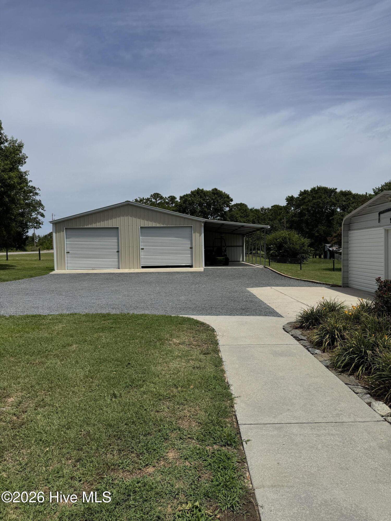 1237 Airport Road Property Photo 18