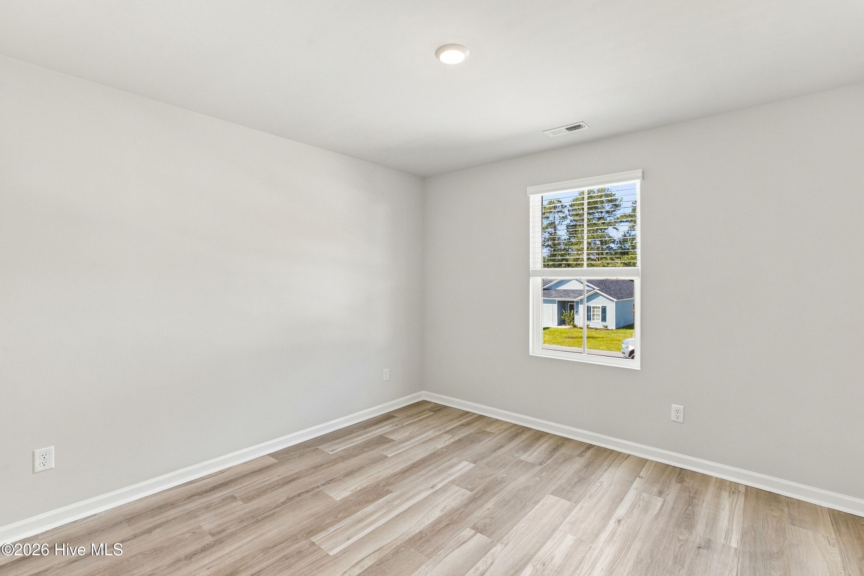 141 N Squires Run Lane Property Photo 22