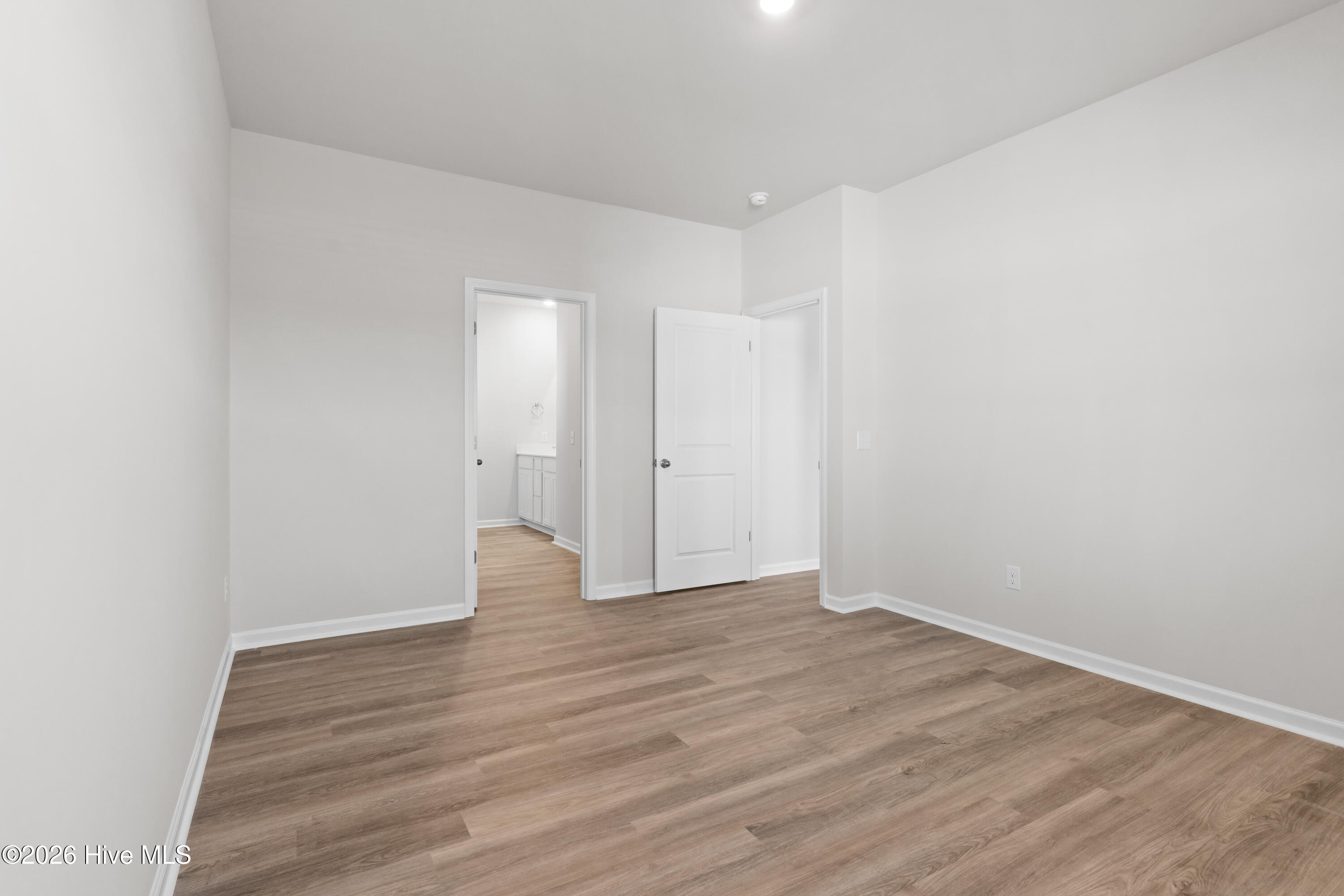 152 N Squires Run Lane Property Photo 16