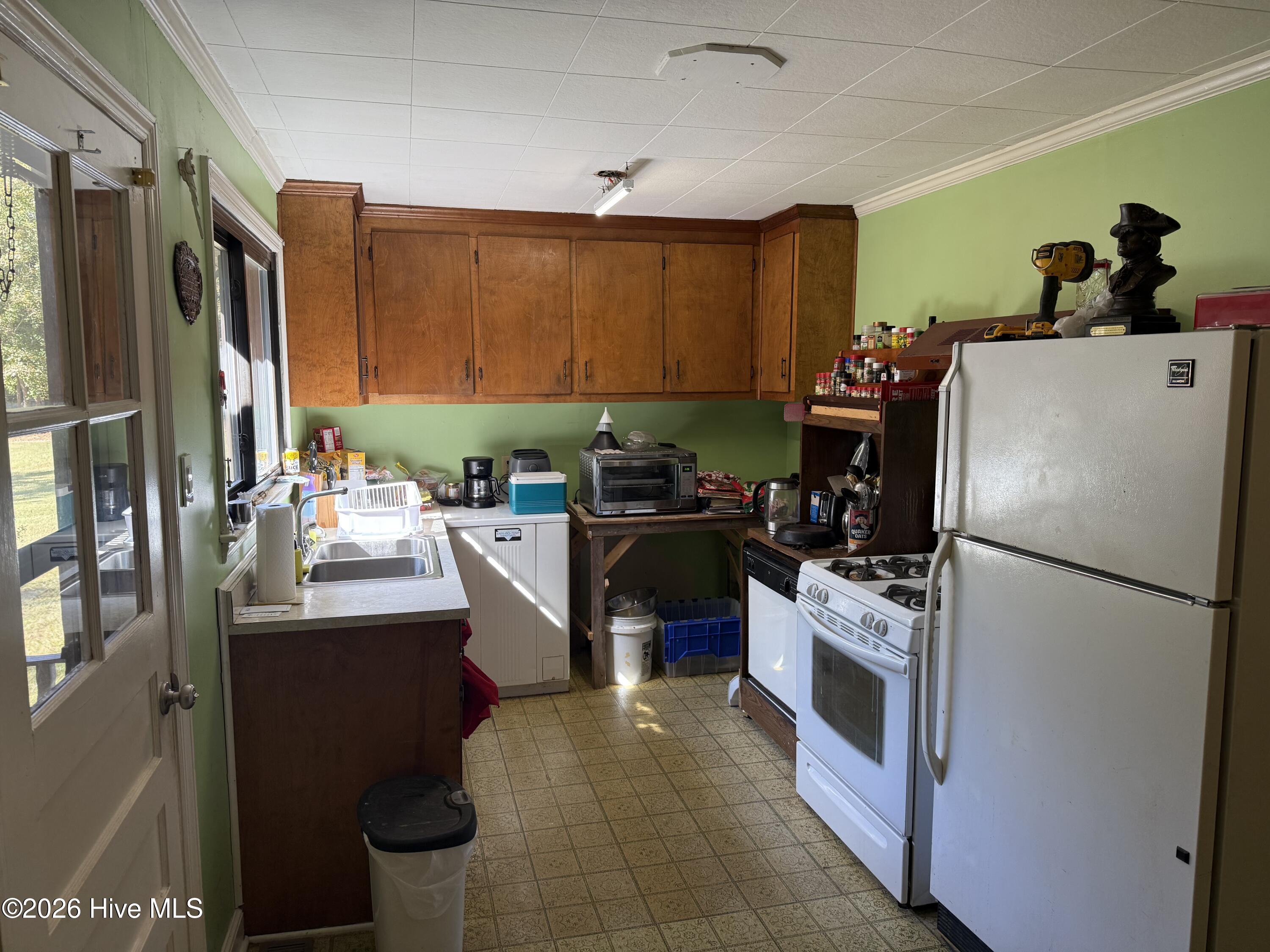 119 Bessie Road Property Photo 15