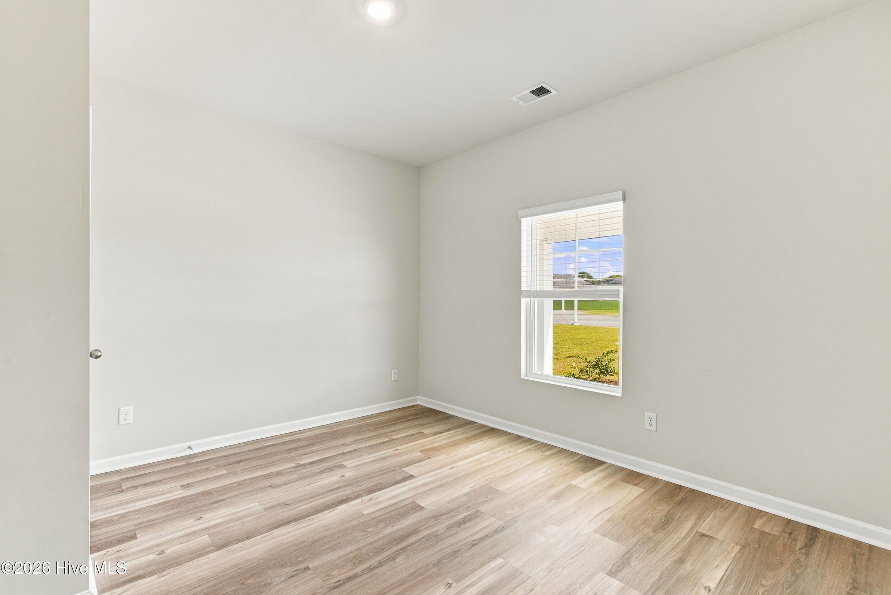 150 N Squires Run Lane Property Photo 26