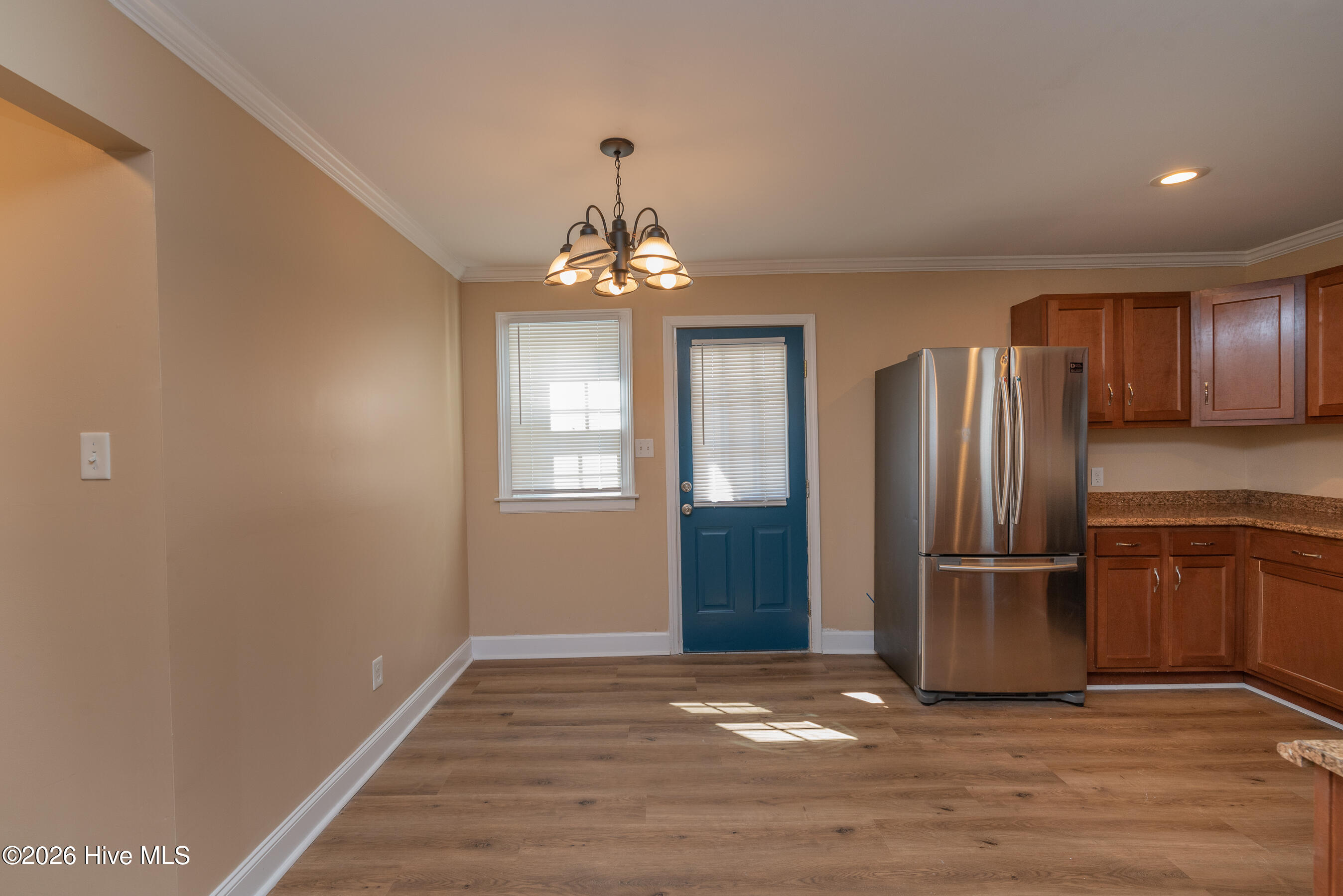 1800 Hampton Avenue Property Photo 5