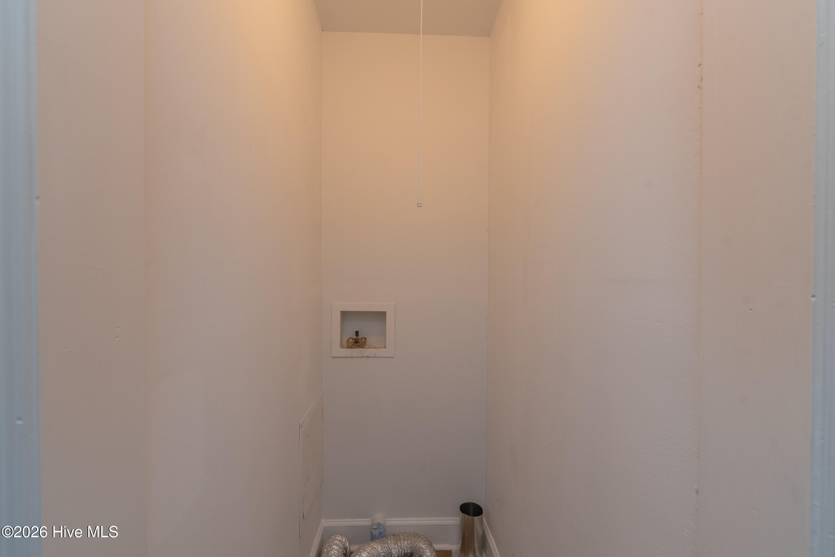 1800 Hampton Avenue Property Photo 16