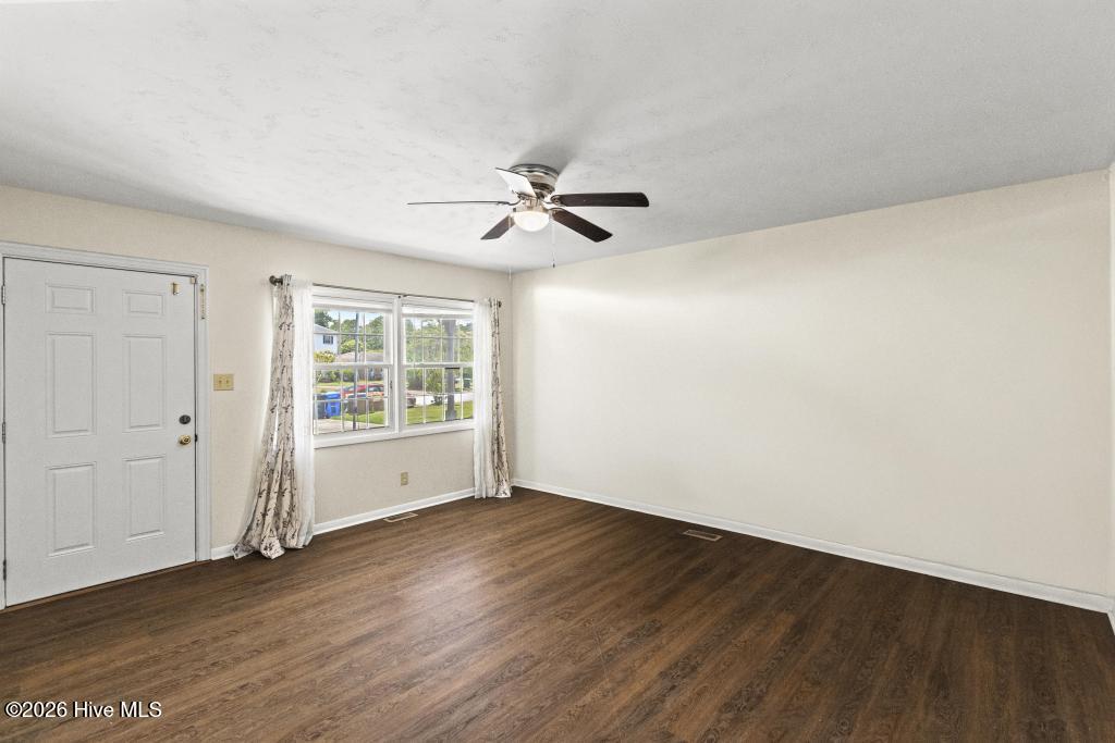 604 Oakwood Avenue Property Photo 4