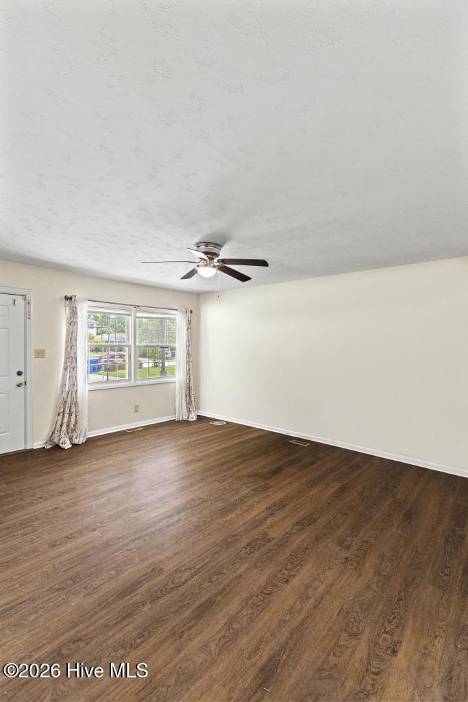 604 Oakwood Avenue Property Photo 6