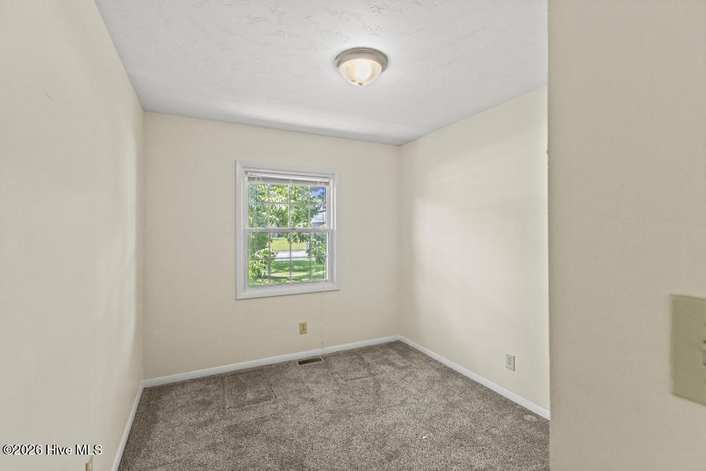 604 Oakwood Avenue Property Photo 20