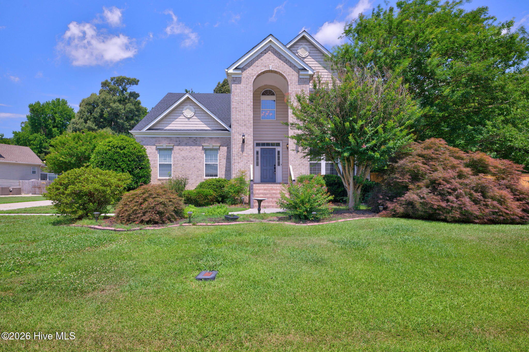 283 Green View Road Property Photo 1