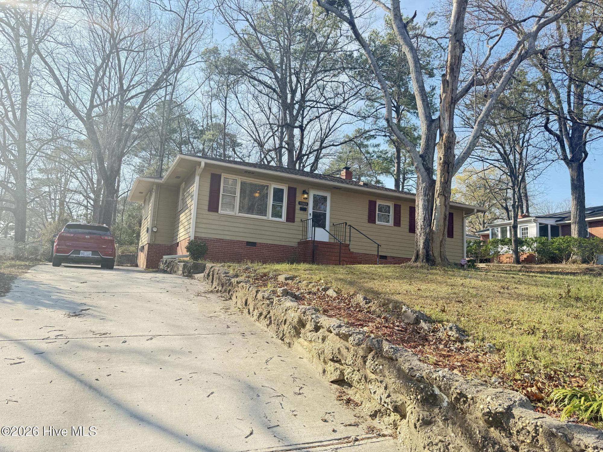 1003 Mohawk Avenue Property Photo 3