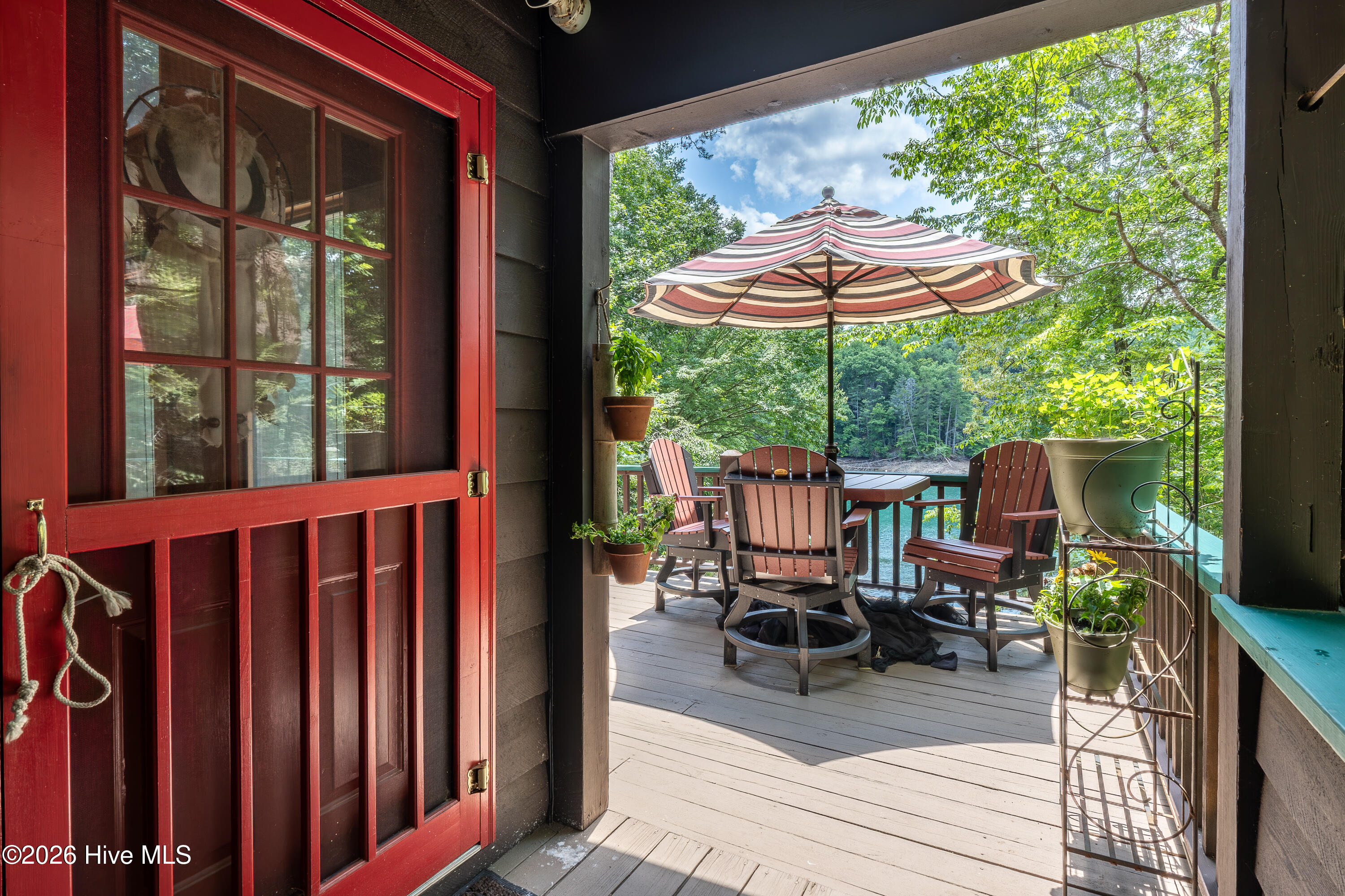 659 Lonesome Pine Road Property Photo 3