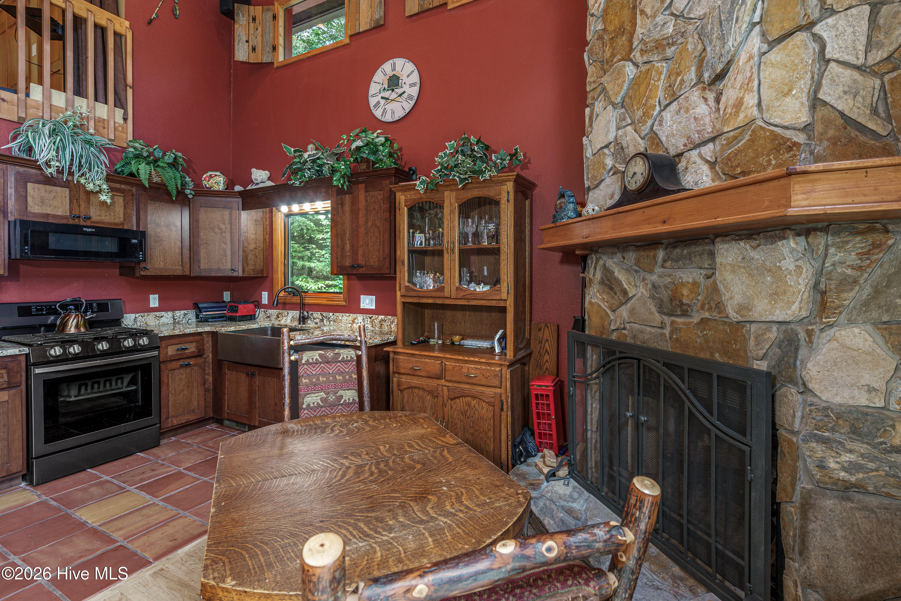 659 Lonesome Pine Road Property Photo 10