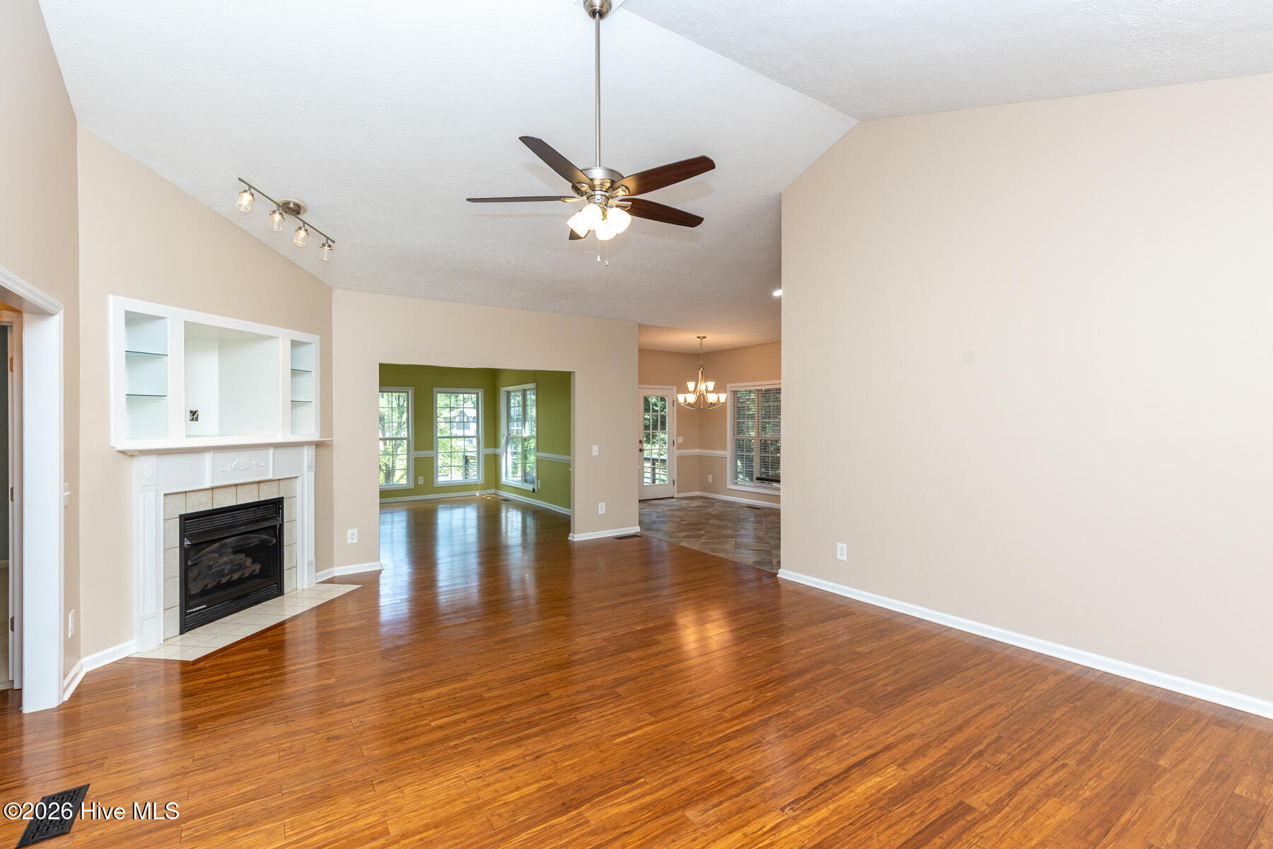 142 Overlook Drive Property Photo 3