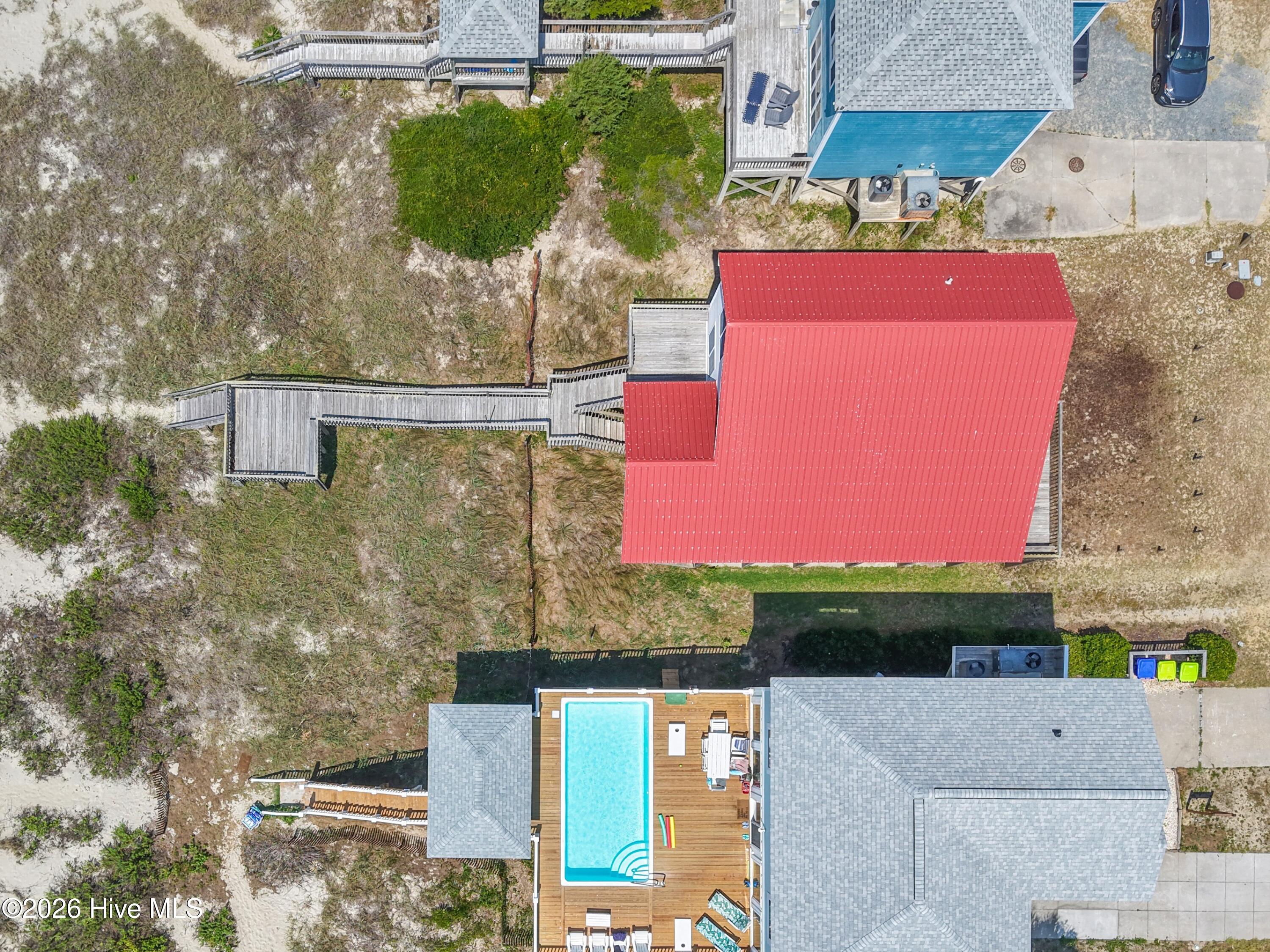 2203 E Beach Drive Property Photo 9