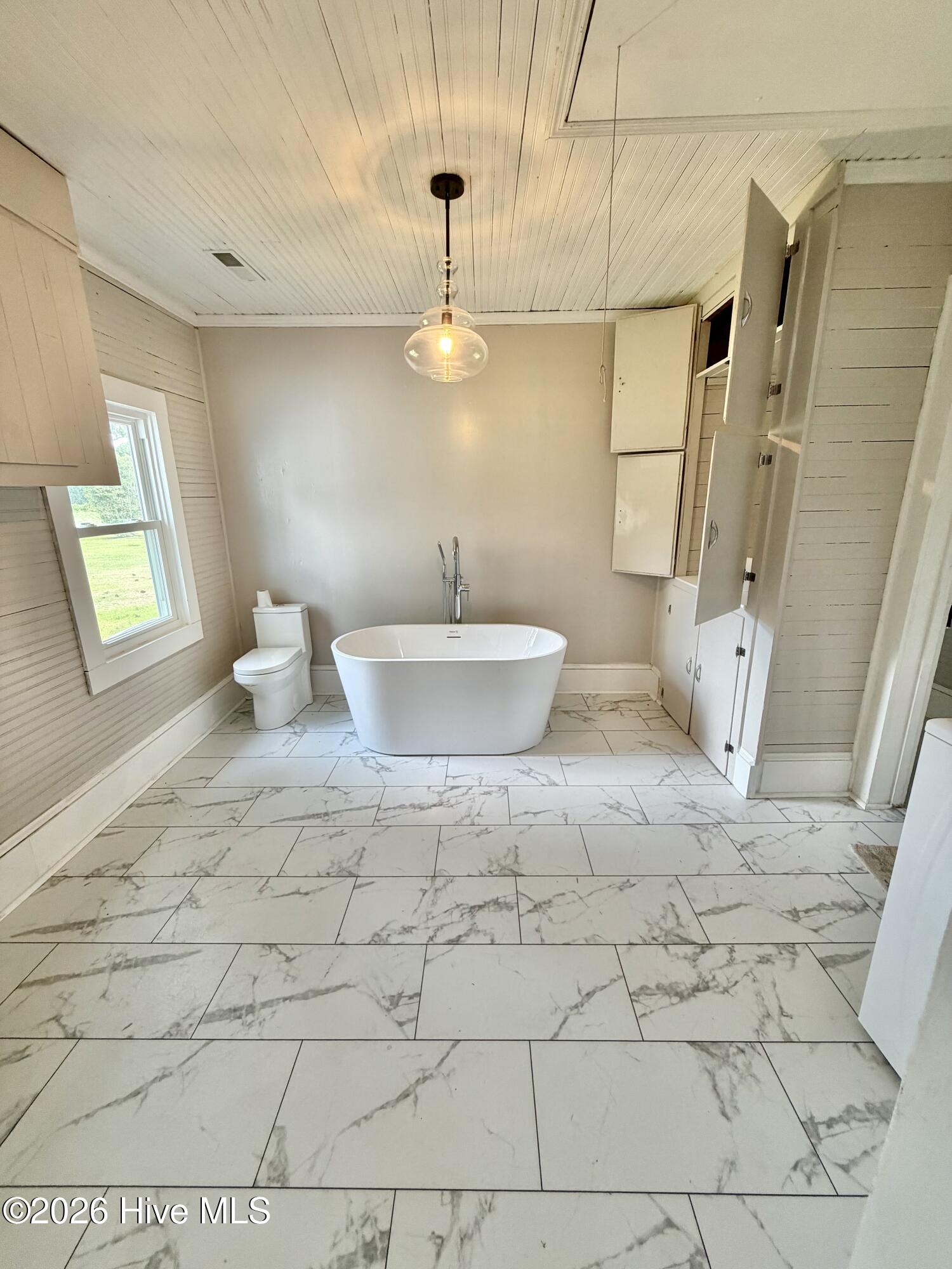 1555 Arthur Corey Road Property Photo 3