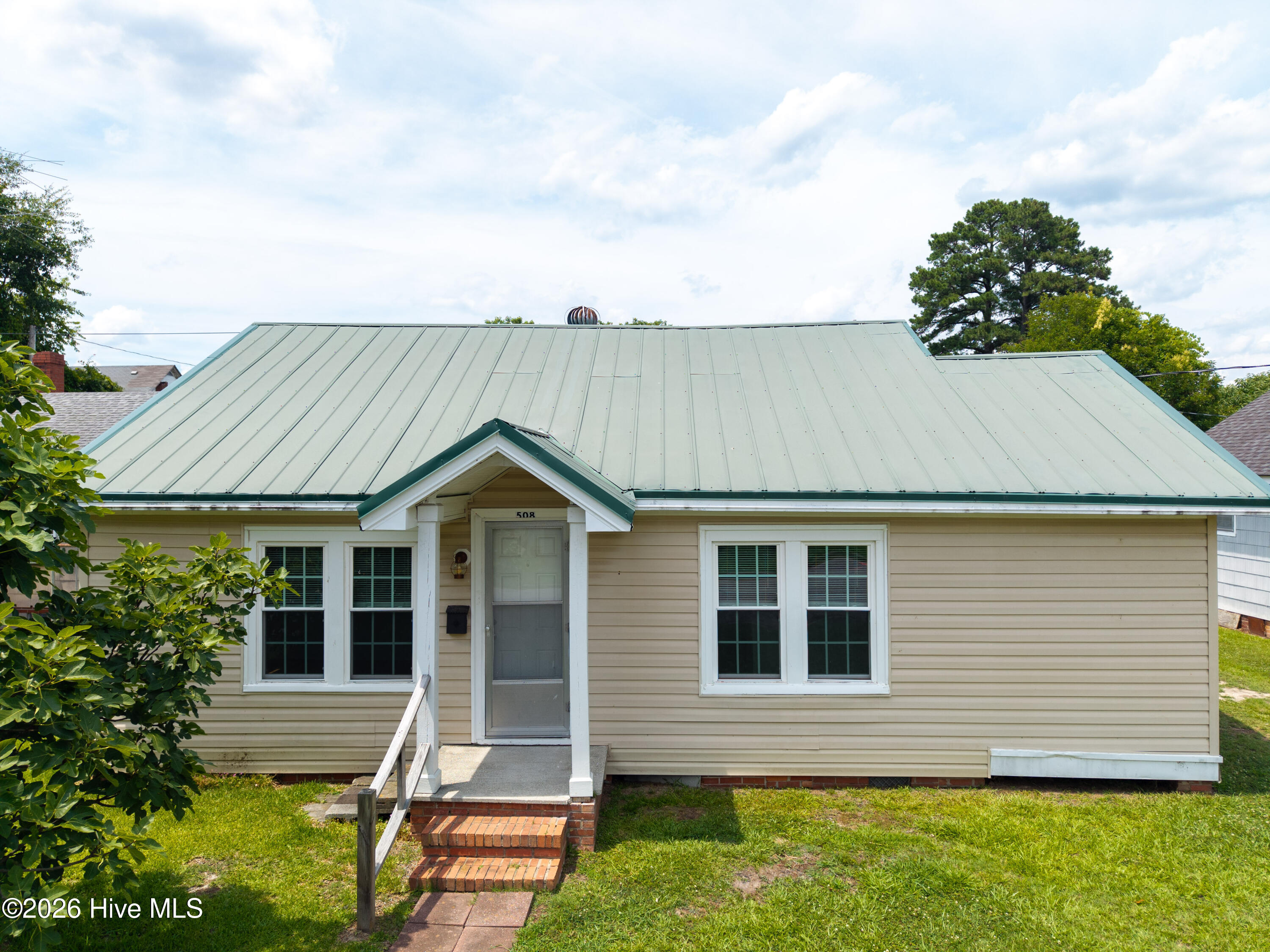 508 Hemlock Street Property Photo 1