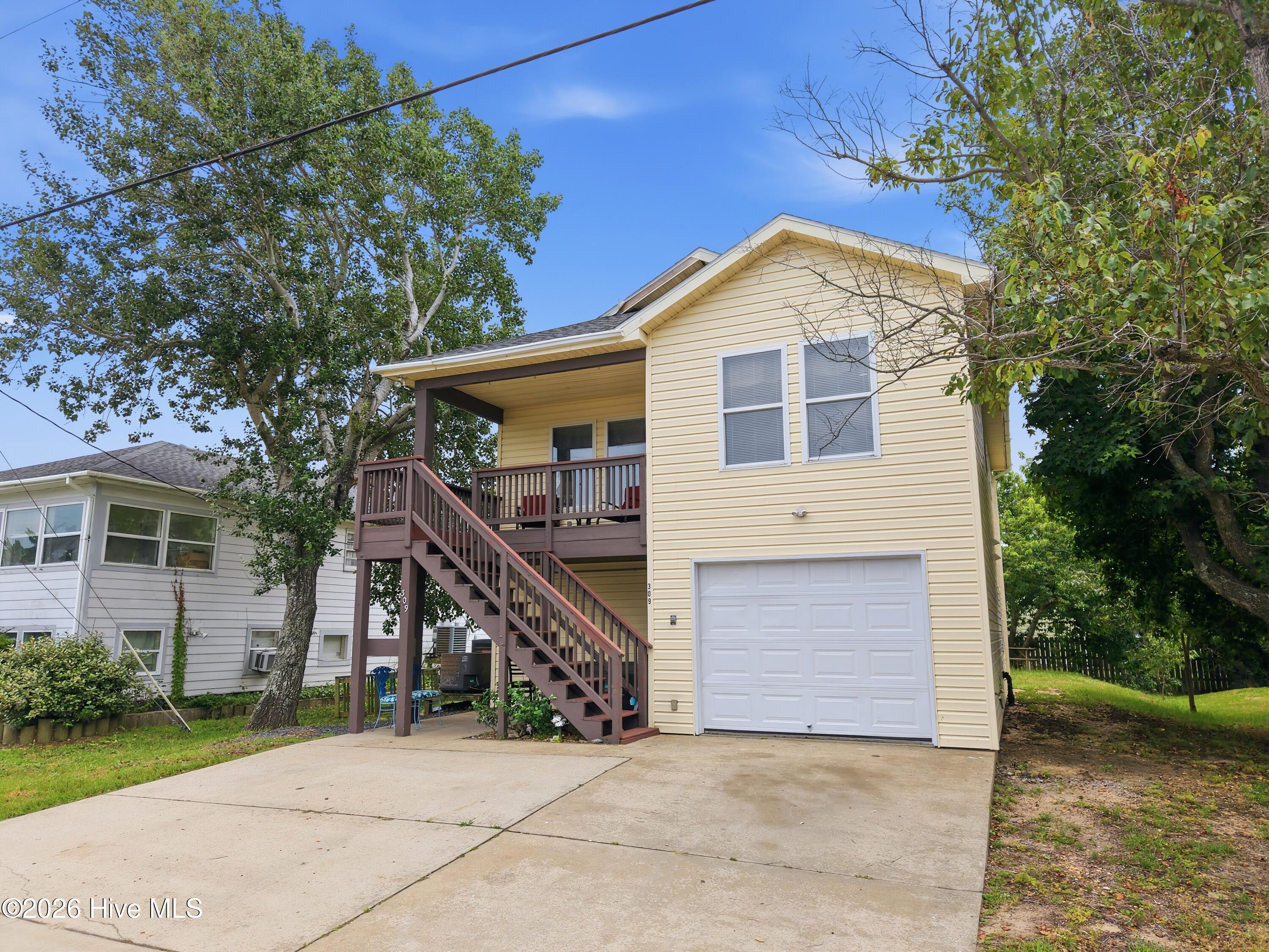 309 W Durham Street Property Photo 3