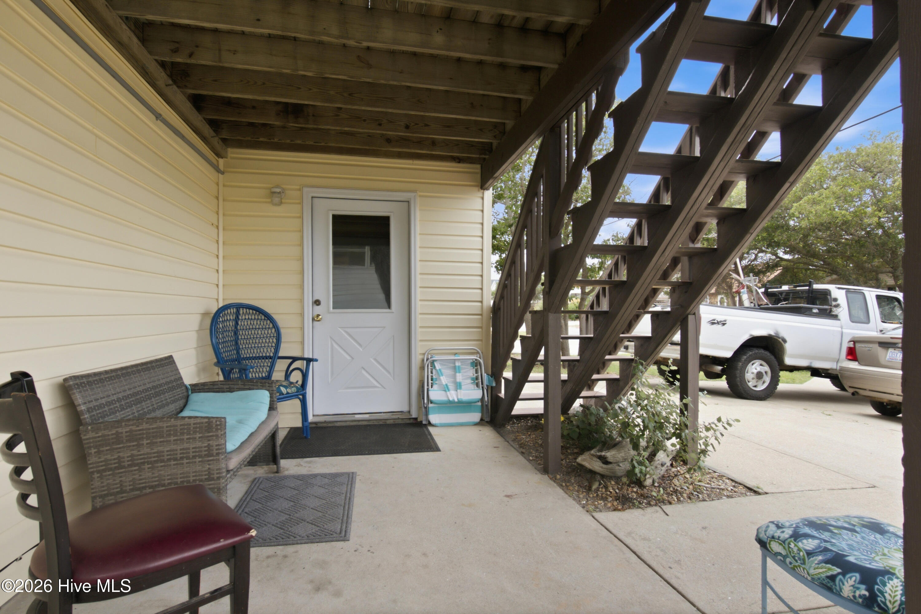 309 W Durham Street Property Photo 29