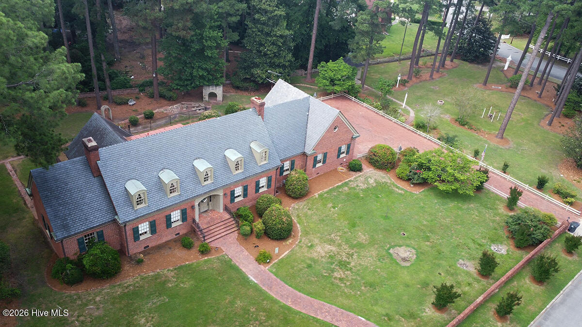 206 Westview Park Drive Property Photo 2