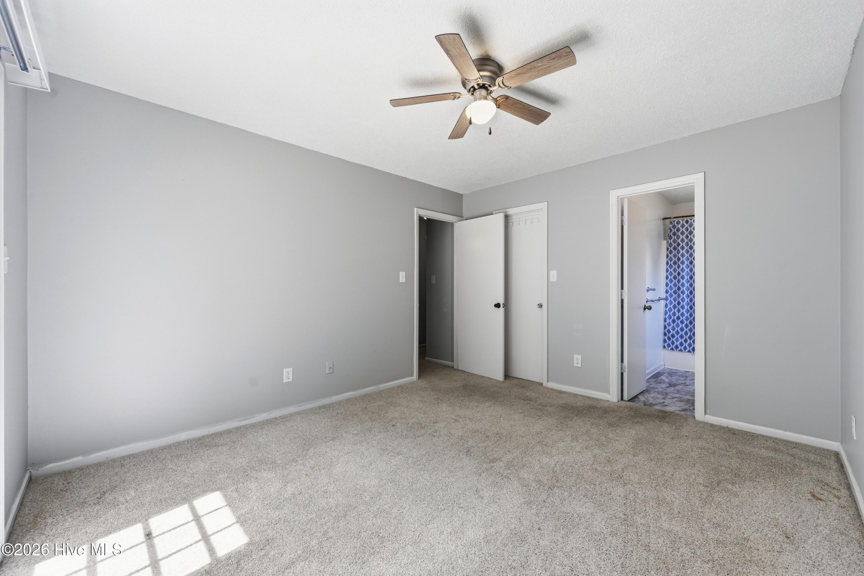 627 S Hampton Drive Property Photo 18