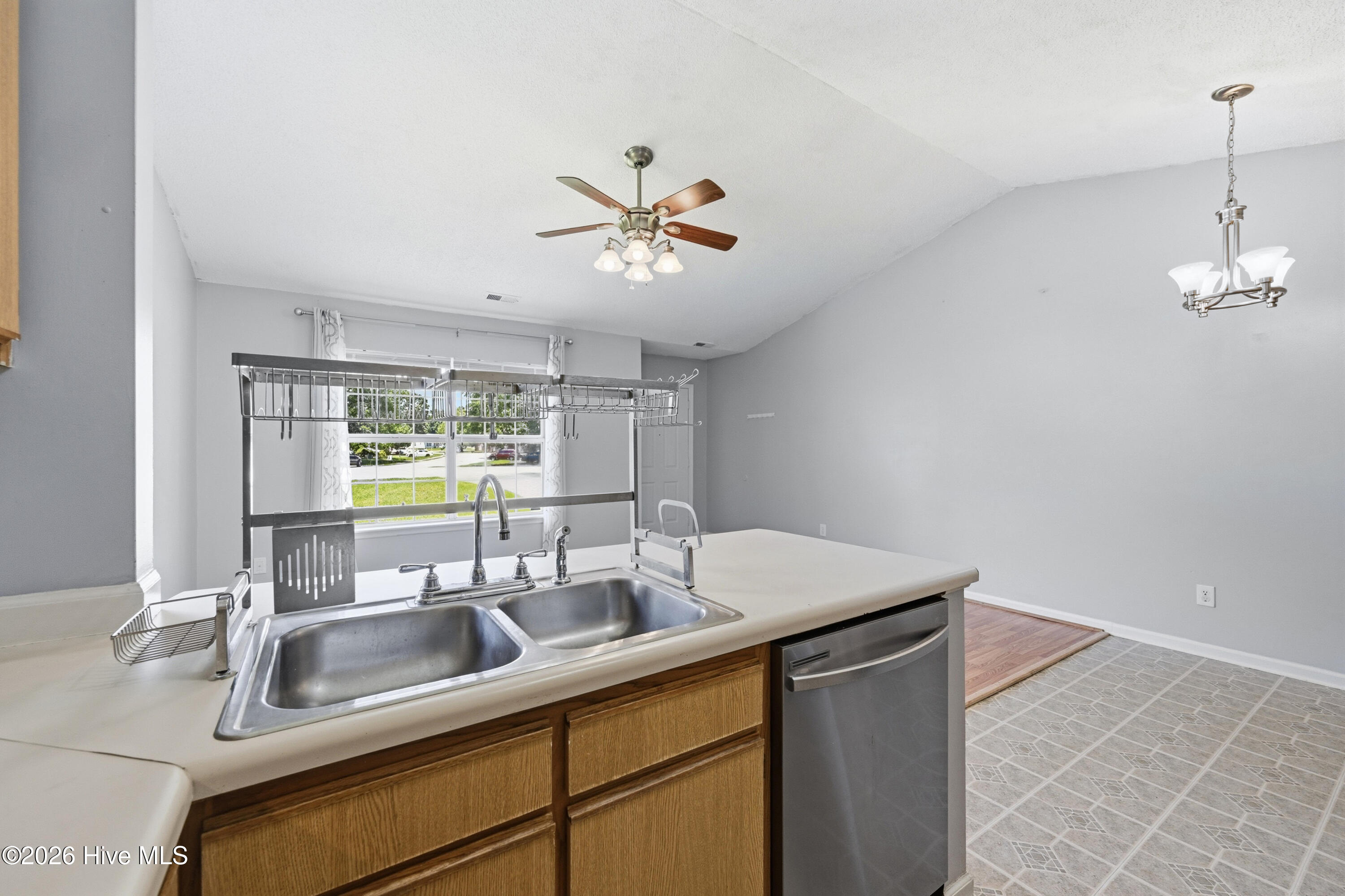627 S Hampton Drive Property Photo 31