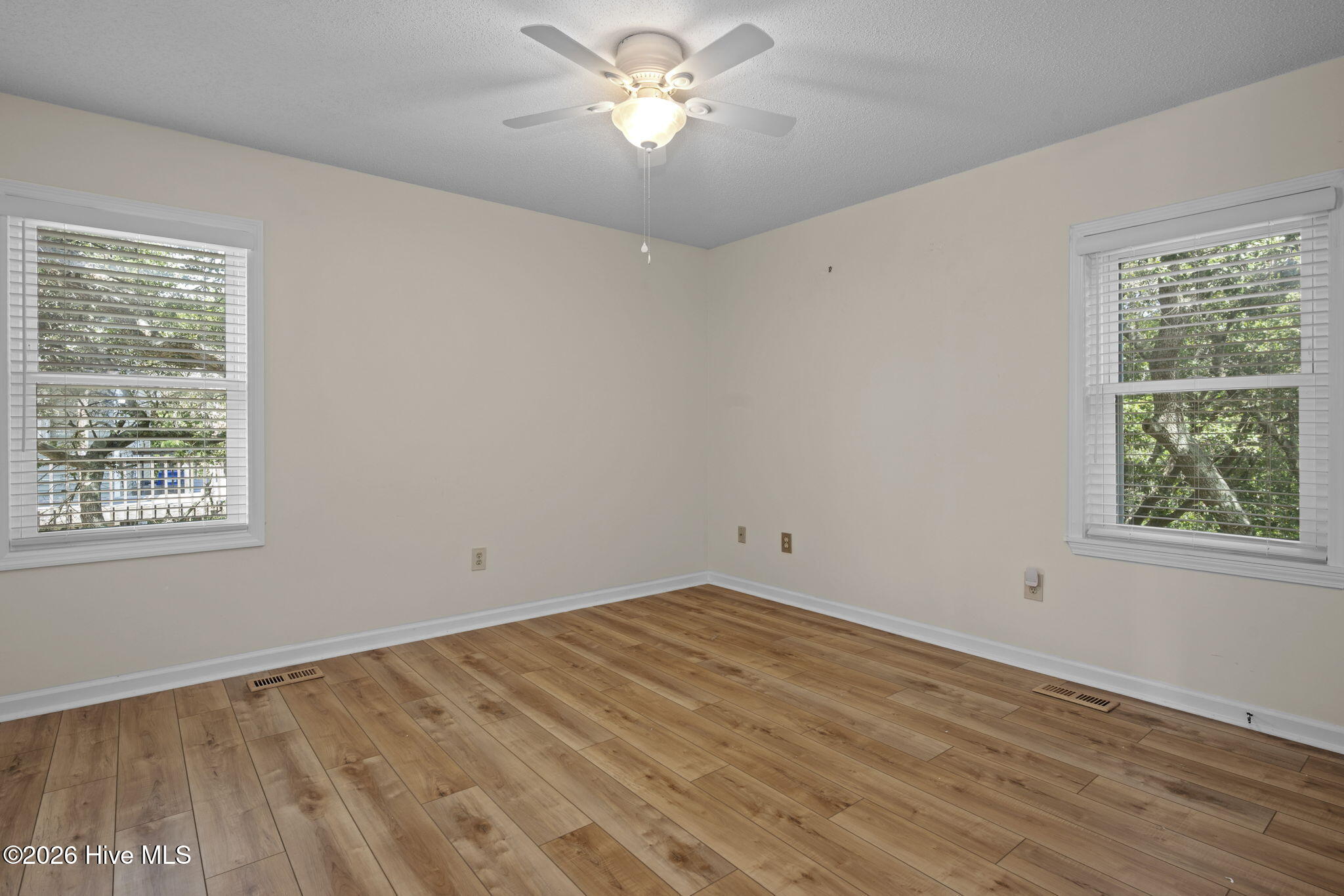 104 Bluewater Drive Property Photo 24