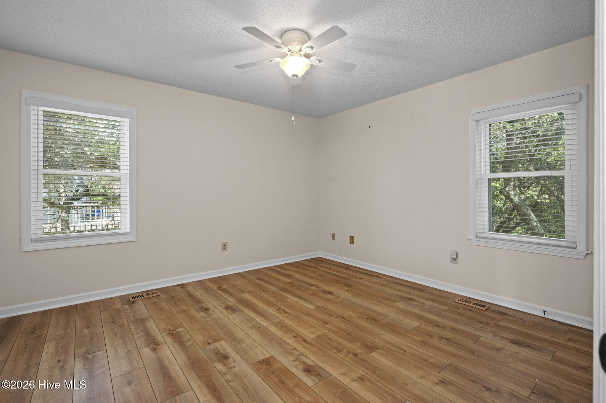 104 Bluewater Drive Property Photo 25