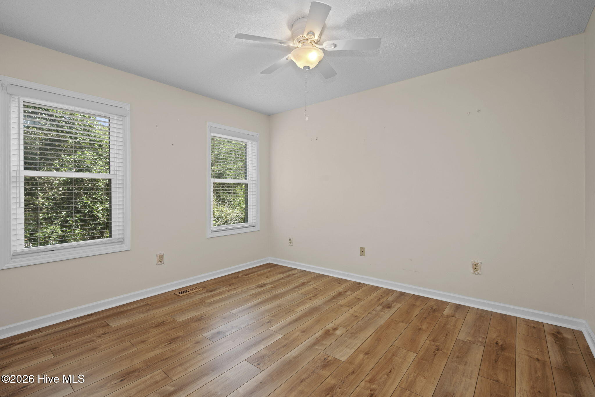 104 Bluewater Drive Property Photo 28