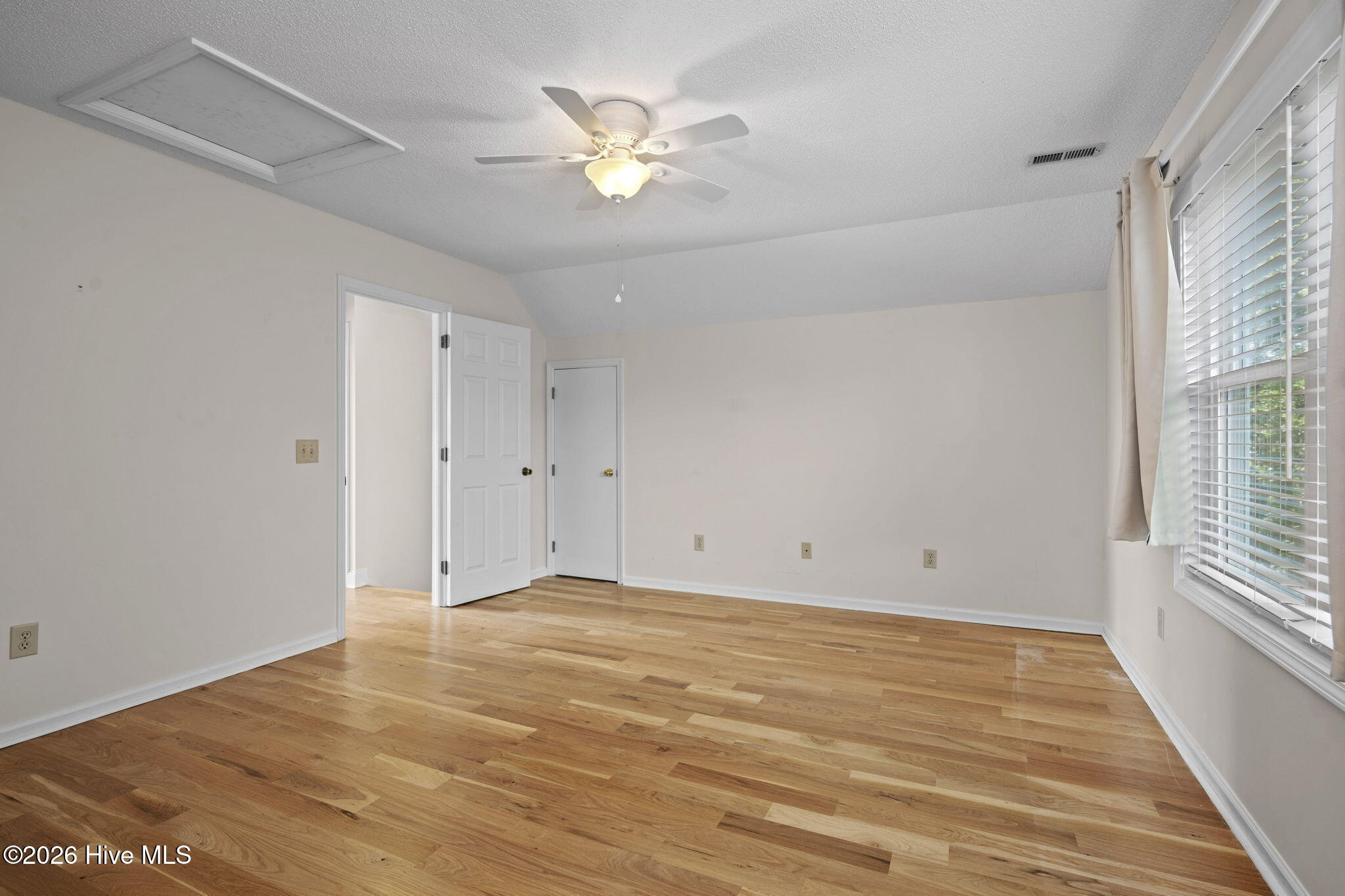 104 Bluewater Drive Property Photo 33