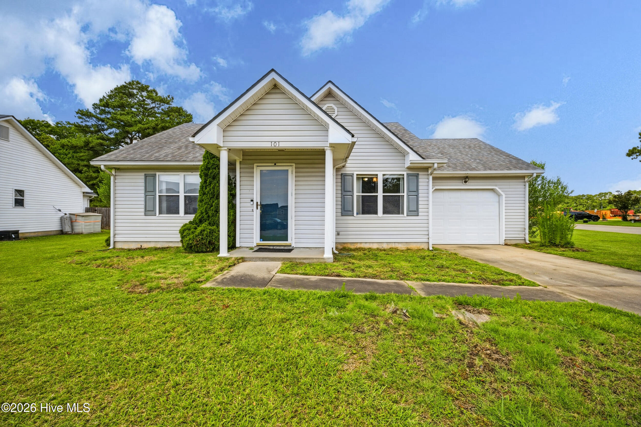 101 Springvale Street Property Photo 1