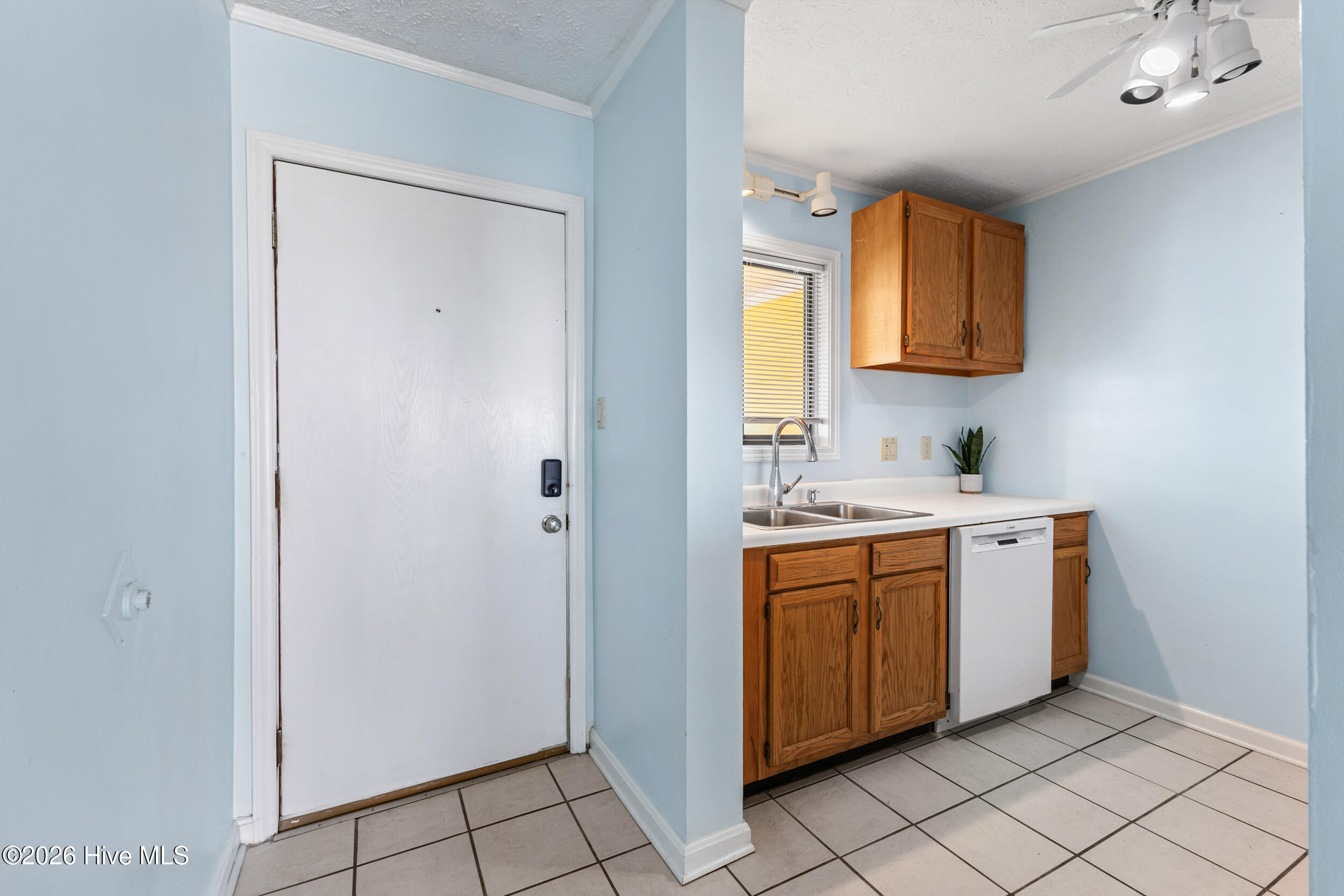 302 Canal Drive Unit 32 Property Photo 9